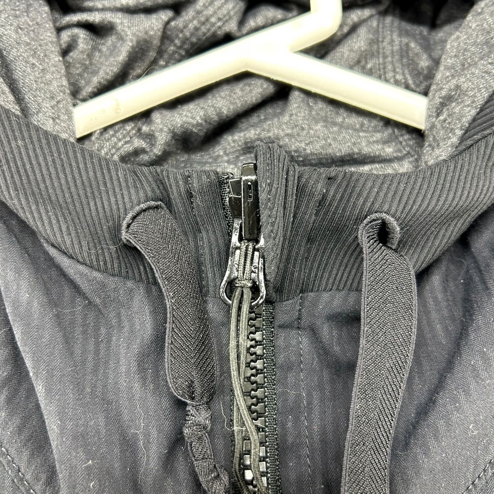 Lululemon Lululemon Hoodie Womens 6 Black Fleece Stretch Full Zip Dance Studio Jacket Size M / US 6-8 / IT 42-44 - 4 Thumbnail