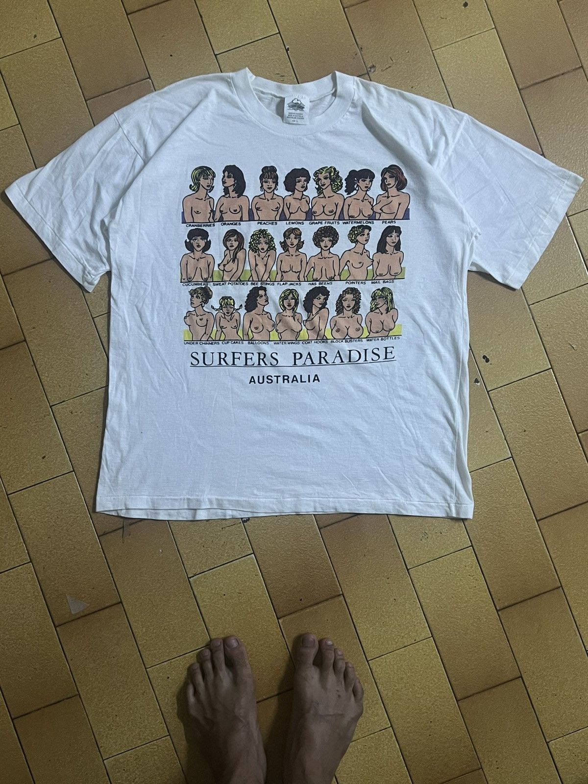 Vintage Vintage 90's Surfer Paradise Australia Boob Size L Size US L / EU 52-54 / 3 - 2 Thumbnail