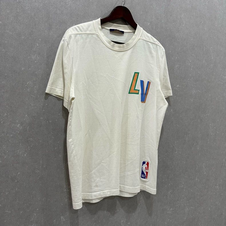 Louis Vuitton Louis Vuitton short sleeves Nextarrow-2505 Size US M / EU 48-50 / 2 - 3 Thumbnail