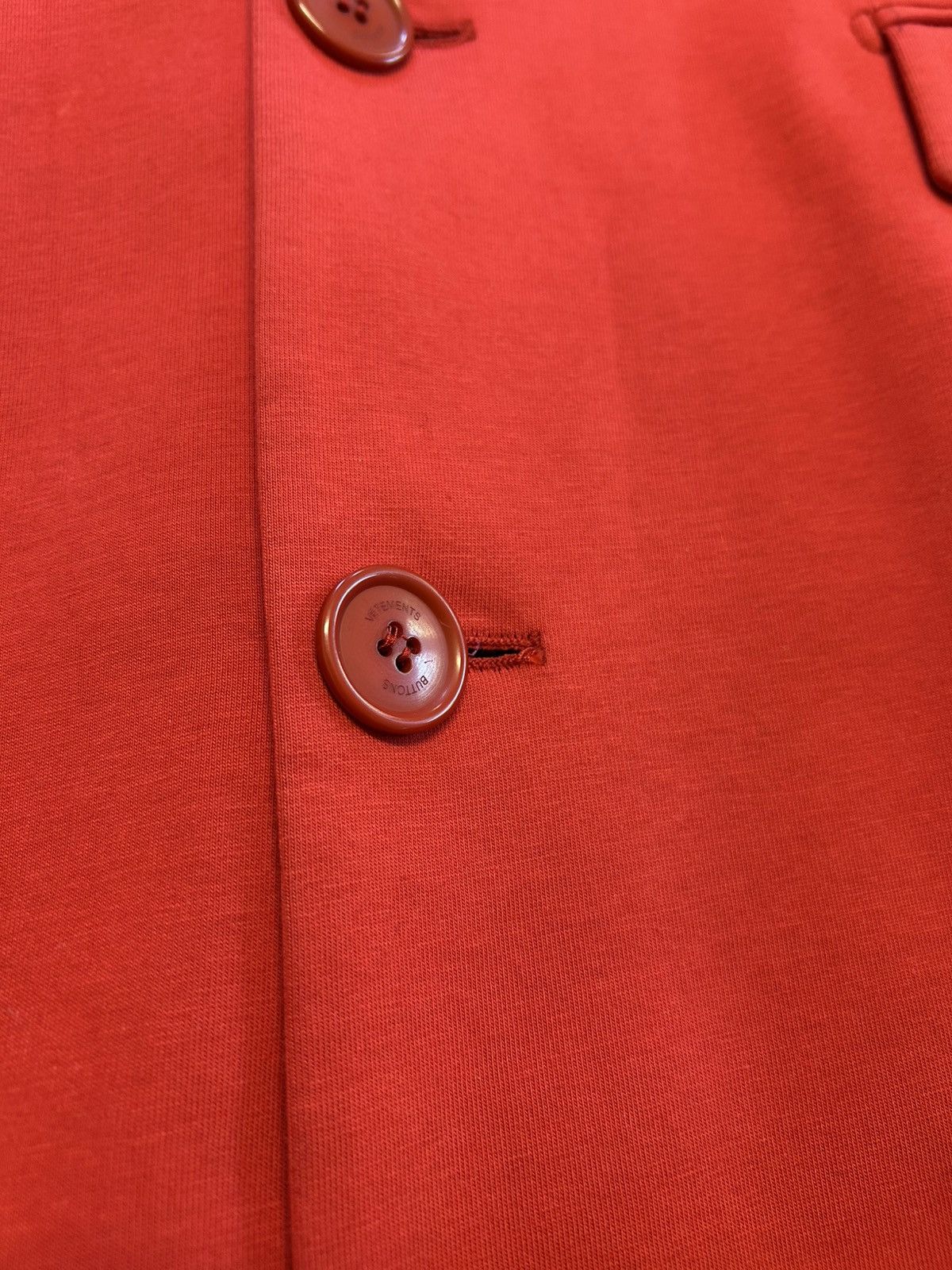 Vetements FW2022 Power-Shoulder Coat Red Size US L / EU 52-54 / 3 - 6 Thumbnail