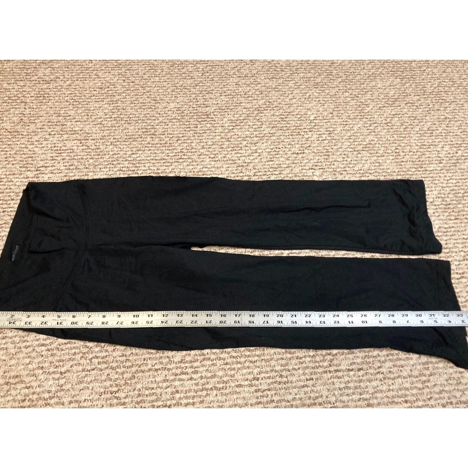 Patagonia Patagonia Leggings Women XS Black Retro Yoga Capri / Regular / XS / Women / Leggings / Yoga / Retro / Black / XS Size 26" / US 2 / IT 38 - 4 Thumbnail