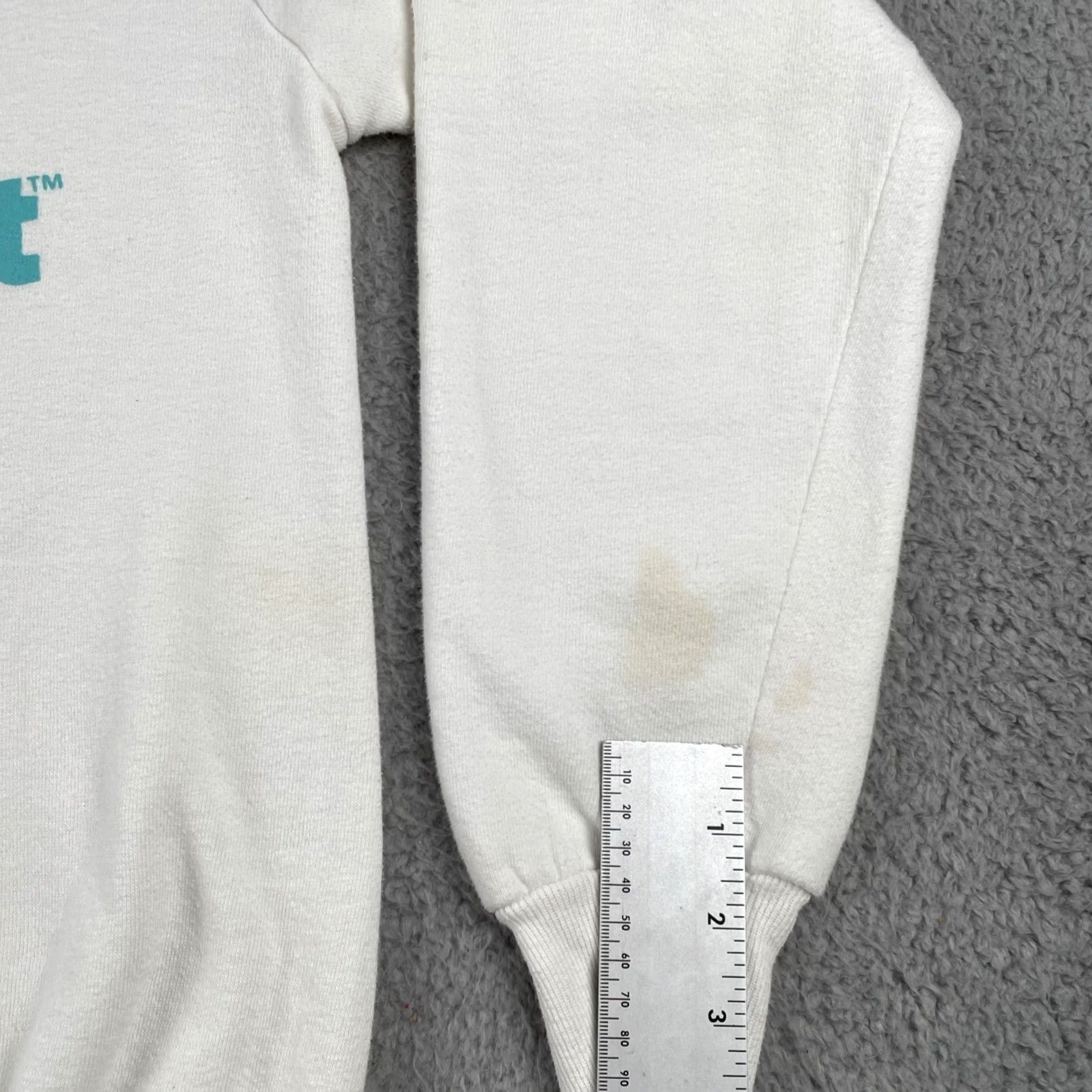 Jerzees VINTAGE Jerzees Sweatshirt M Mens White Graphic Print Coors Light Winter Park Course 50/50 Pullover Size US M / EU 48-50 / 2 - 5 Thumbnail