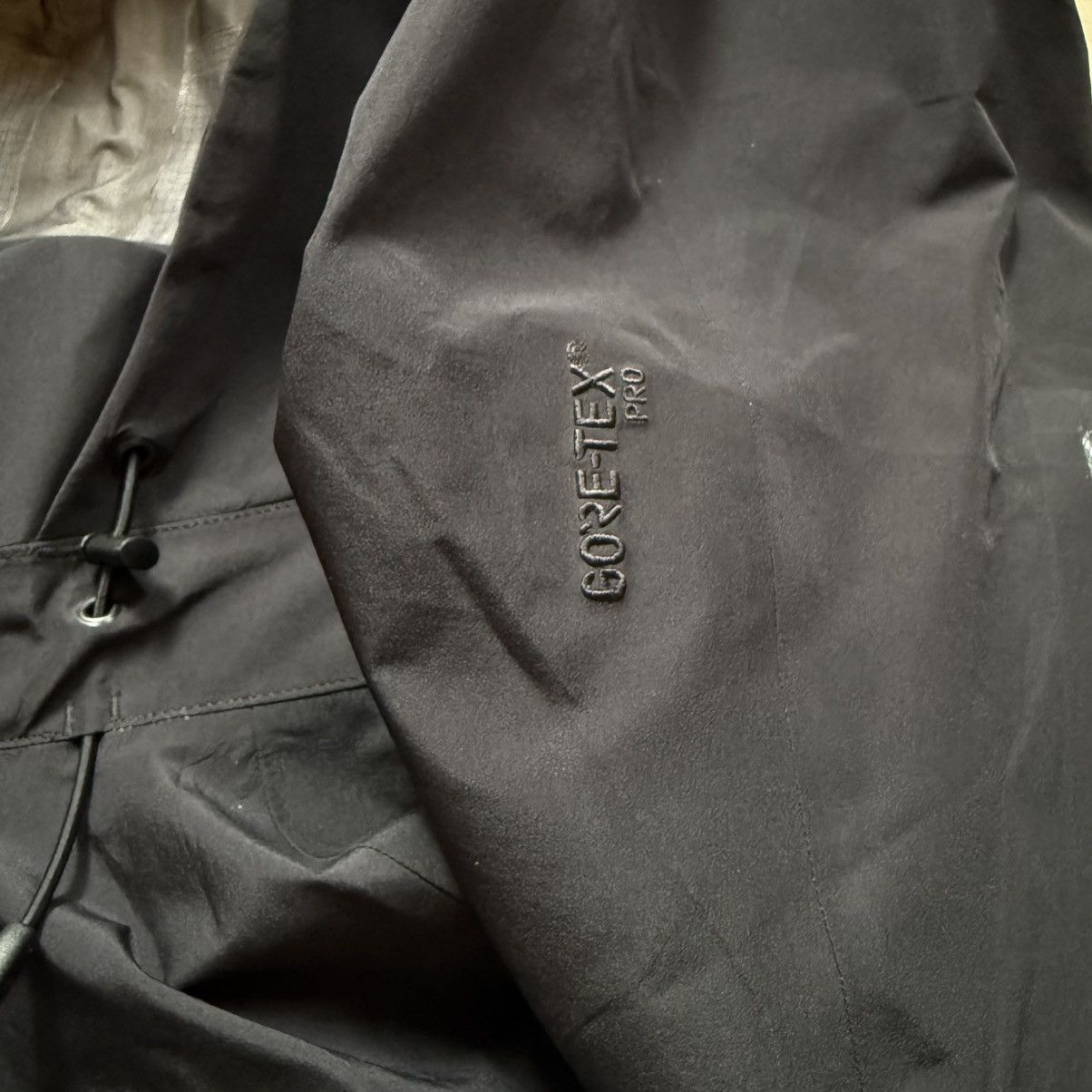 Arc'teryx Arc’teryx Beta AR goretex Size S / US 4 / IT 40 - 4 Thumbnail