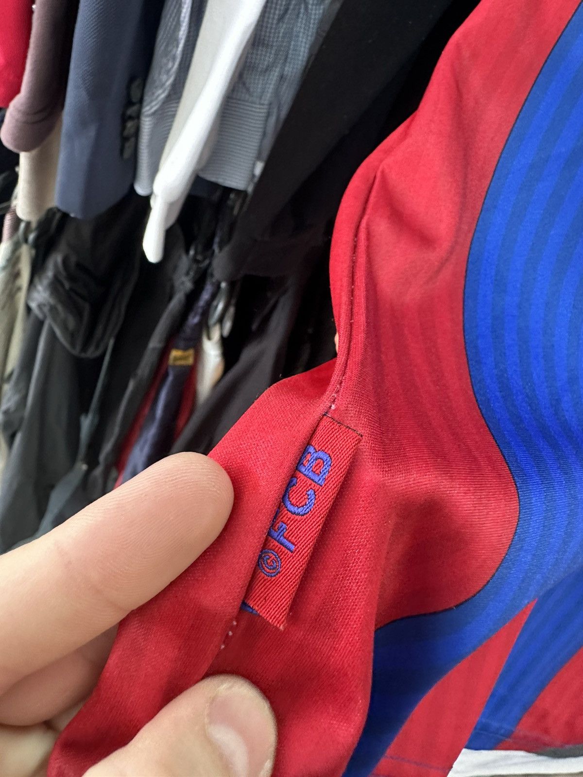 Vintage Vintage Barcelona Neymar 11 soccer jersey size L Size US L / EU 52-54 / 3 - 5 Thumbnail