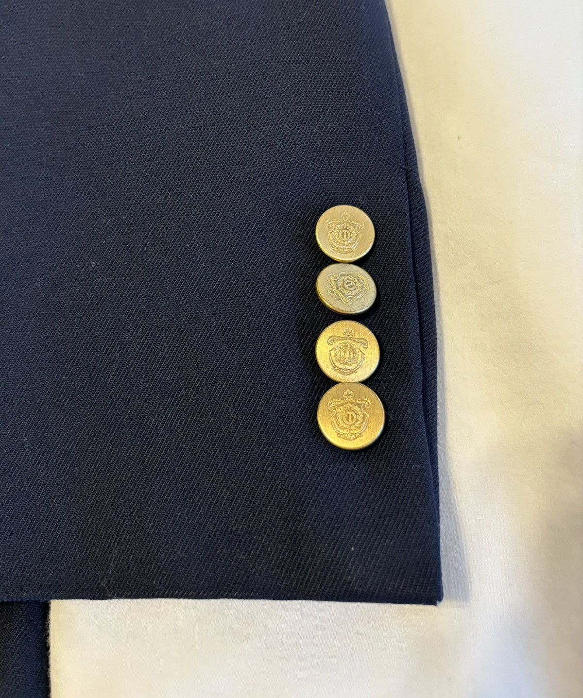 Christian Dior Monsieur × Designer × Vintage Vintage Christian Dior Gold Button Navy Blue Blazer Mens 42R Size 42R - 4 Thumbnail