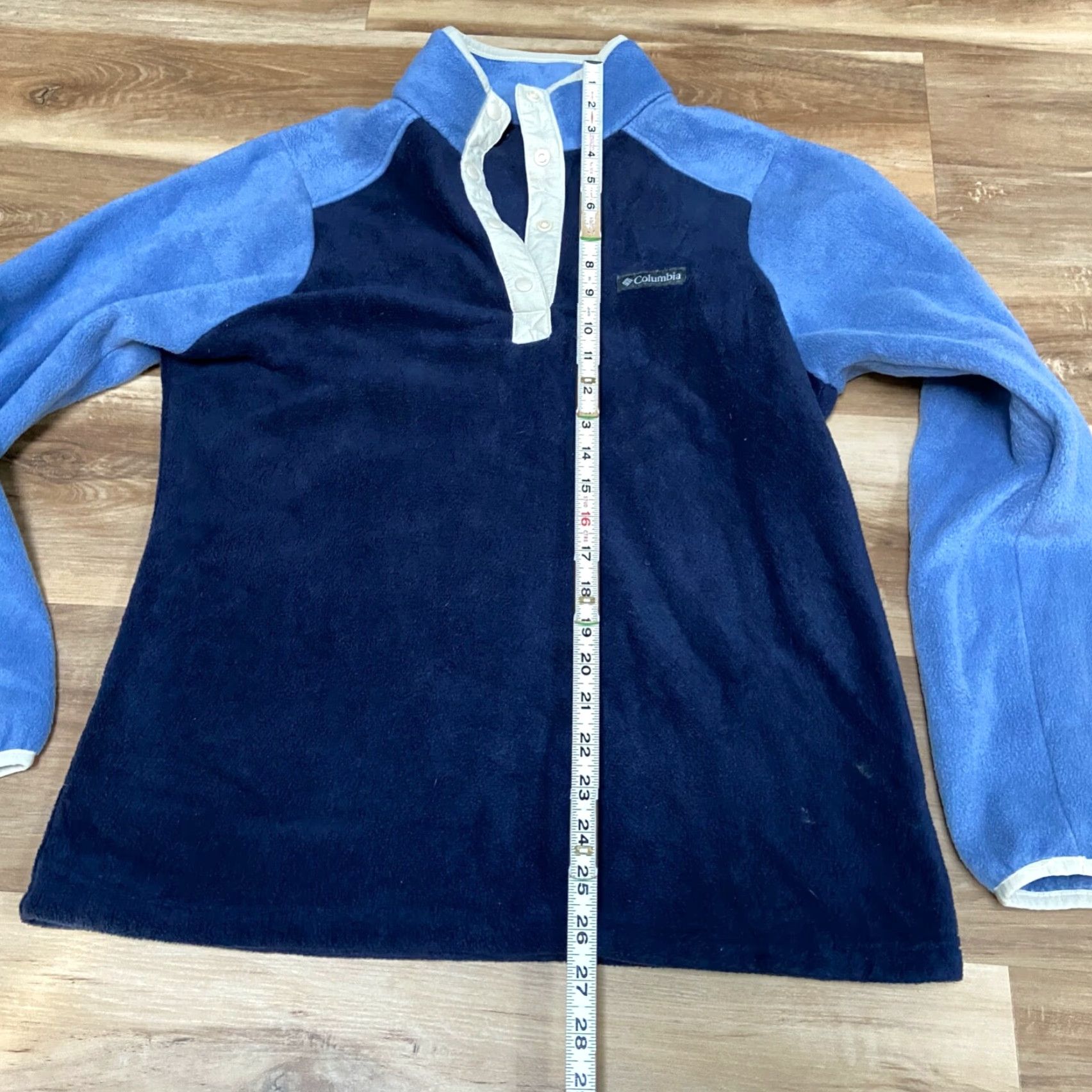 Vintage Columbia Sweatshirt Pullover Womens Medium 1/4 Snap Blue Long Sleeve Fleece Thermal Mock Neck Sweatshirt Size M / US 6-8 / IT 42-44 - 5 Thumbnail