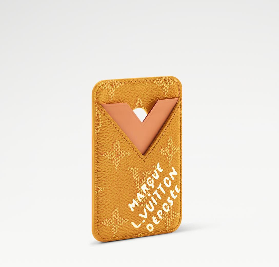 Louis Vuitton Louis Vuitton Magnet Phone Card Holder NEW 550$ Size ONE SIZE - 3 Thumbnail