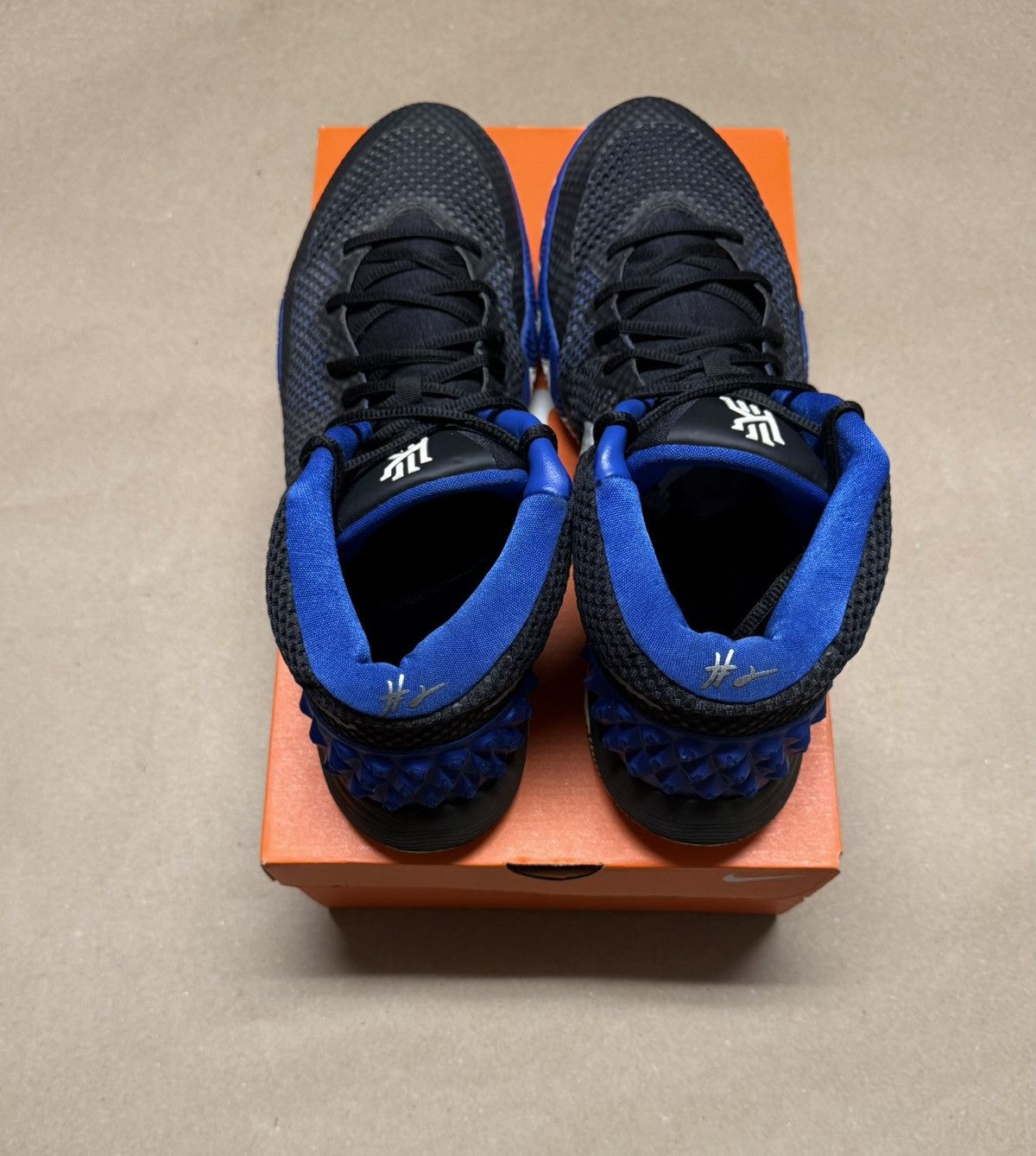 Nike Nike Kyrie 1 Brotherhood Duke Men’s size 14 Shoes Rare! Size US 14 / EU 47 - 4 Thumbnail