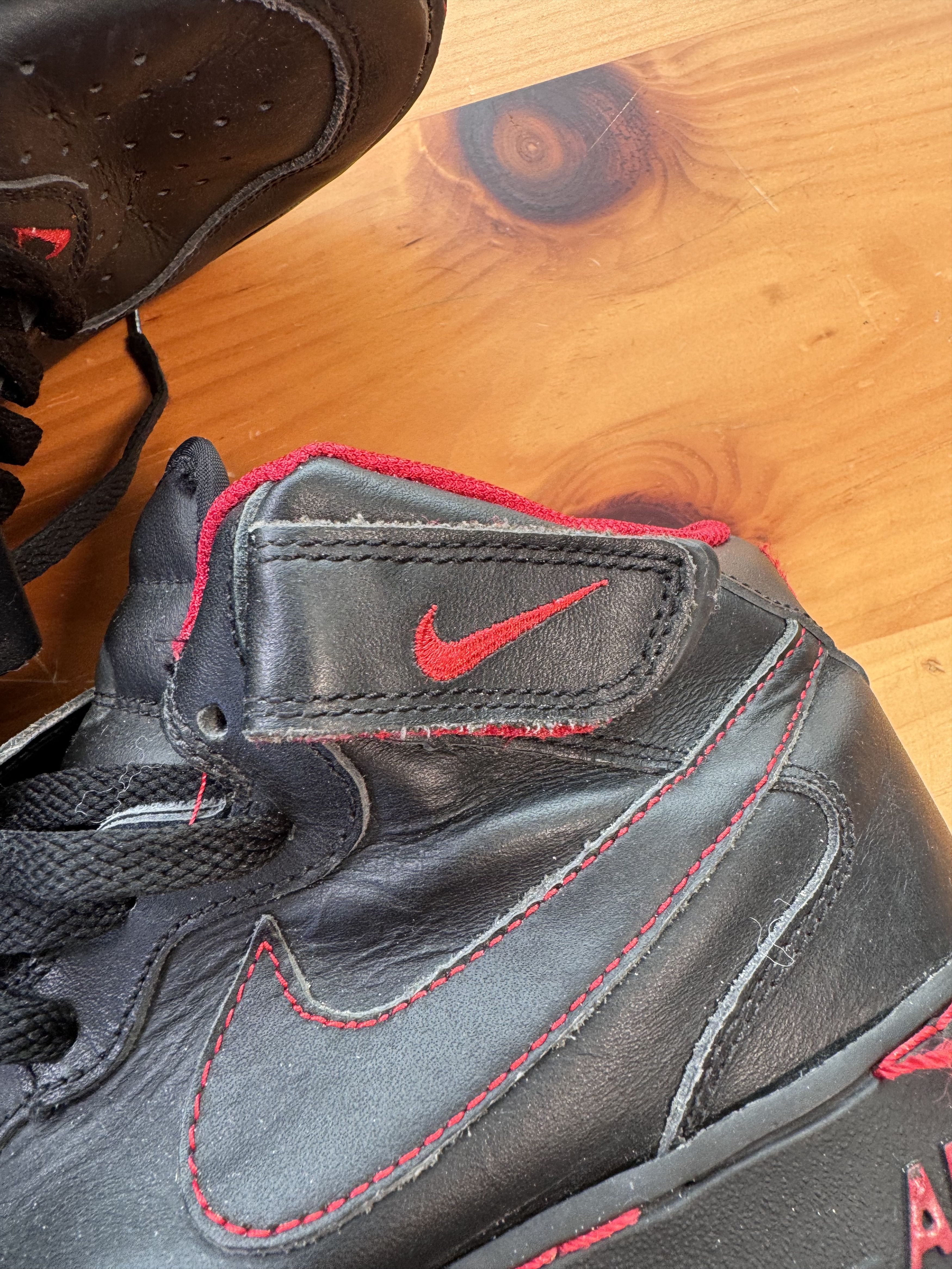 Nike 2002 Nike Air Force 1 Mid Black Red Contrast stitch Size US 9 / EU 42 - 6 Thumbnail