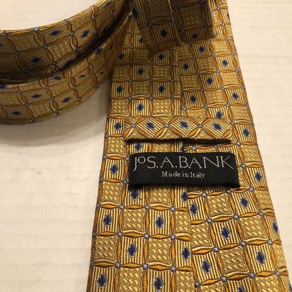 Jos. A. Bank jos.a.bank men's new gold 100%silk tie 3 3/4" X 59 1/2" Size ONE SIZE - 3 Thumbnail