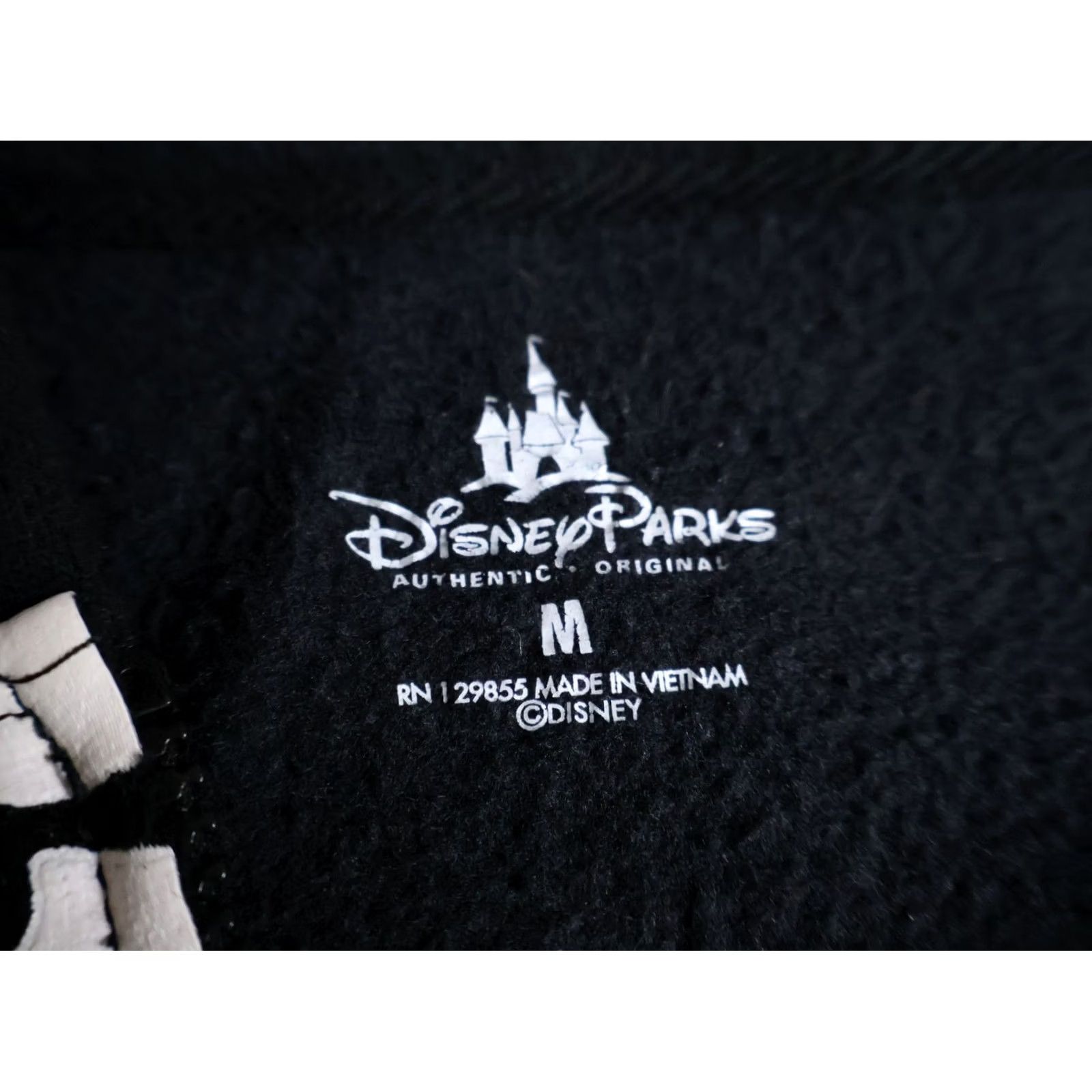 Disney Disney Parks Authentic Pirates Caribbean Skeleton Hoodie Adult Medium Black Zip Sweatshirt Size US M / EU 48-50 / 2 - 3 Thumbnail