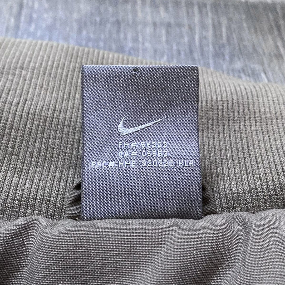 Nike Ws Y2K Vintage Nike Gray Light Zip Utility Jacket Streetwear Size M / US 6-8 / IT 42-44 - 19 Thumbnail