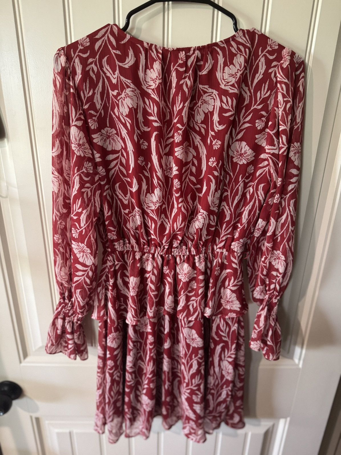 Lauren Conrad LAUREN CONRAD Red/Cream Floral Wrap Dress, Belted Size S / US 4 / IT 40 - 8 Thumbnail