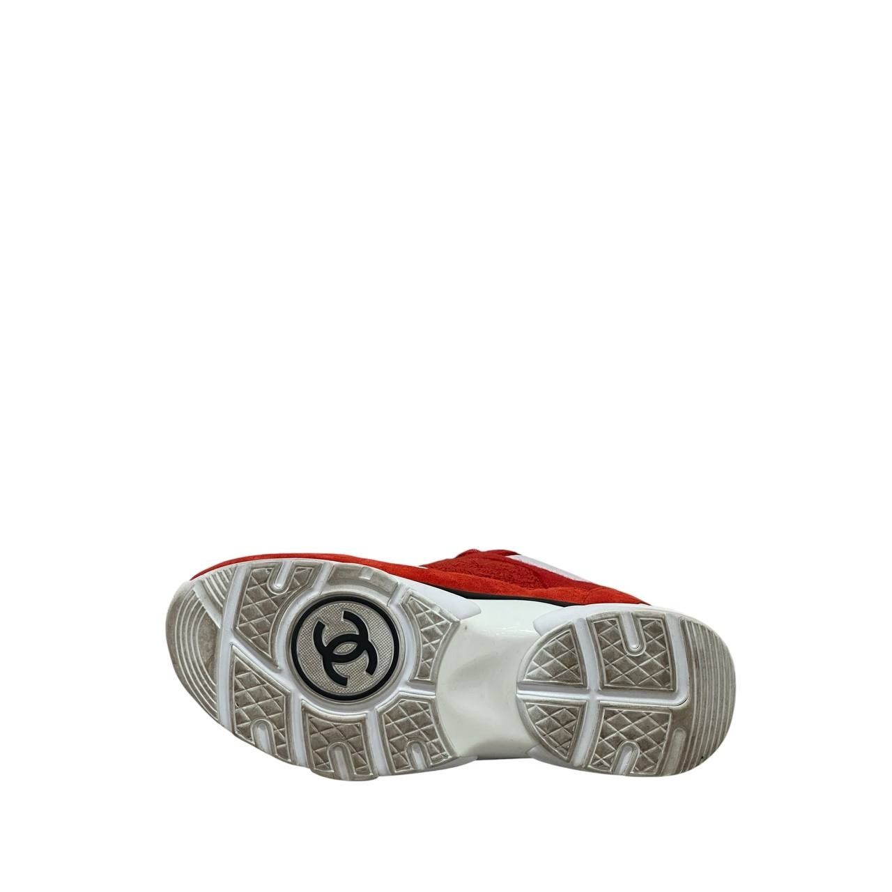 Chanel Chanel CC Logo Red Suede & Tweed Sneakers Size 39.5 Size US 8.5 / IT 38.5 - 5 Thumbnail