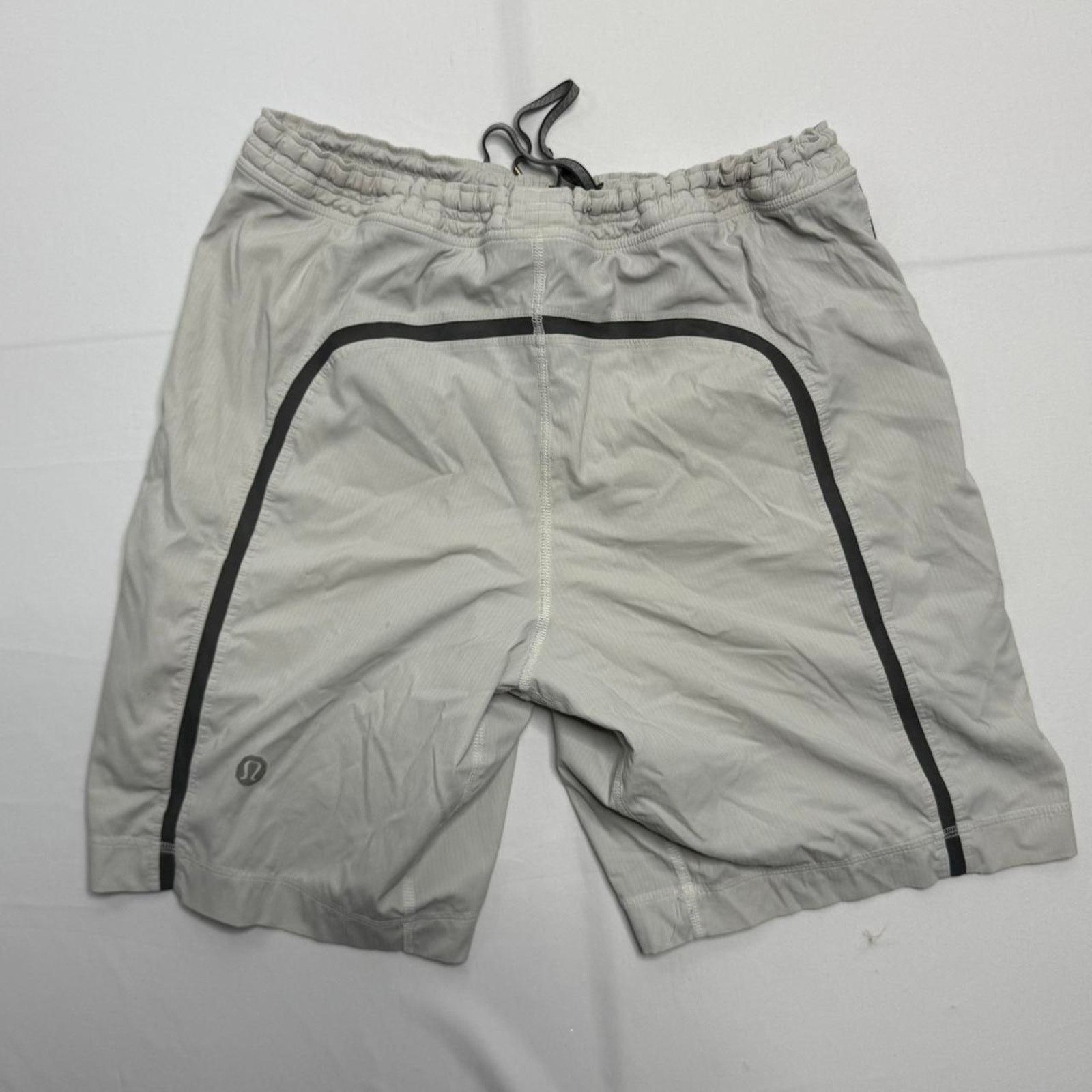 Lululemon Lululemon Athletic Pace Breaker Shorts Size Medium Size US 37 - 2 Thumbnail