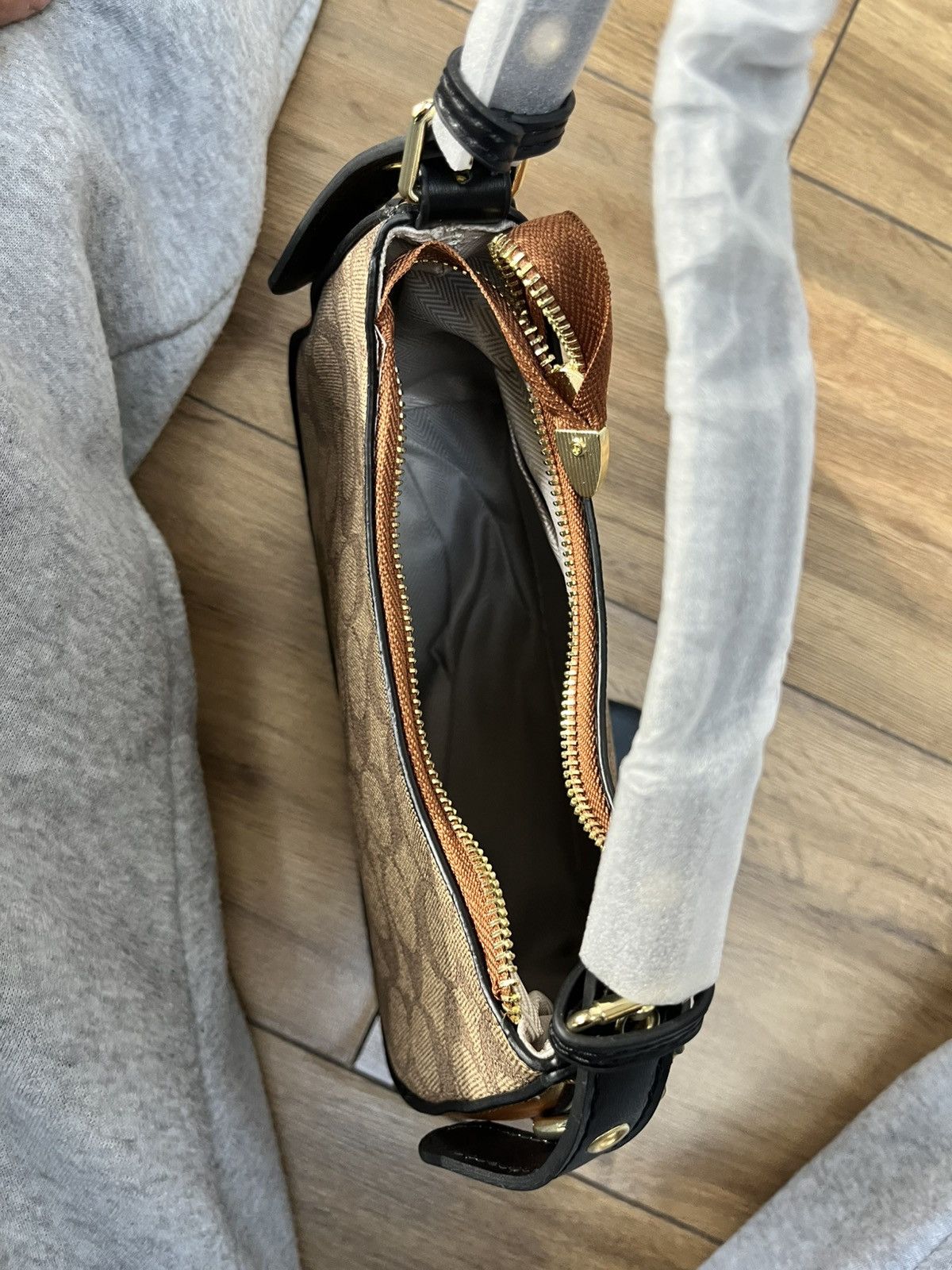 Coach Coach hand bag for women Size ONE SIZE - 7 Thumbnail