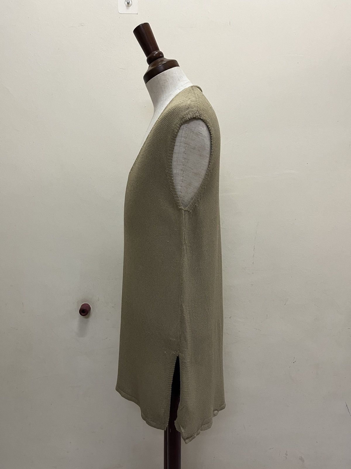 Max Mara Max Mara Unisex Fine Wool Knitted Sleeveless Top Size ONE SIZE - 15 Thumbnail