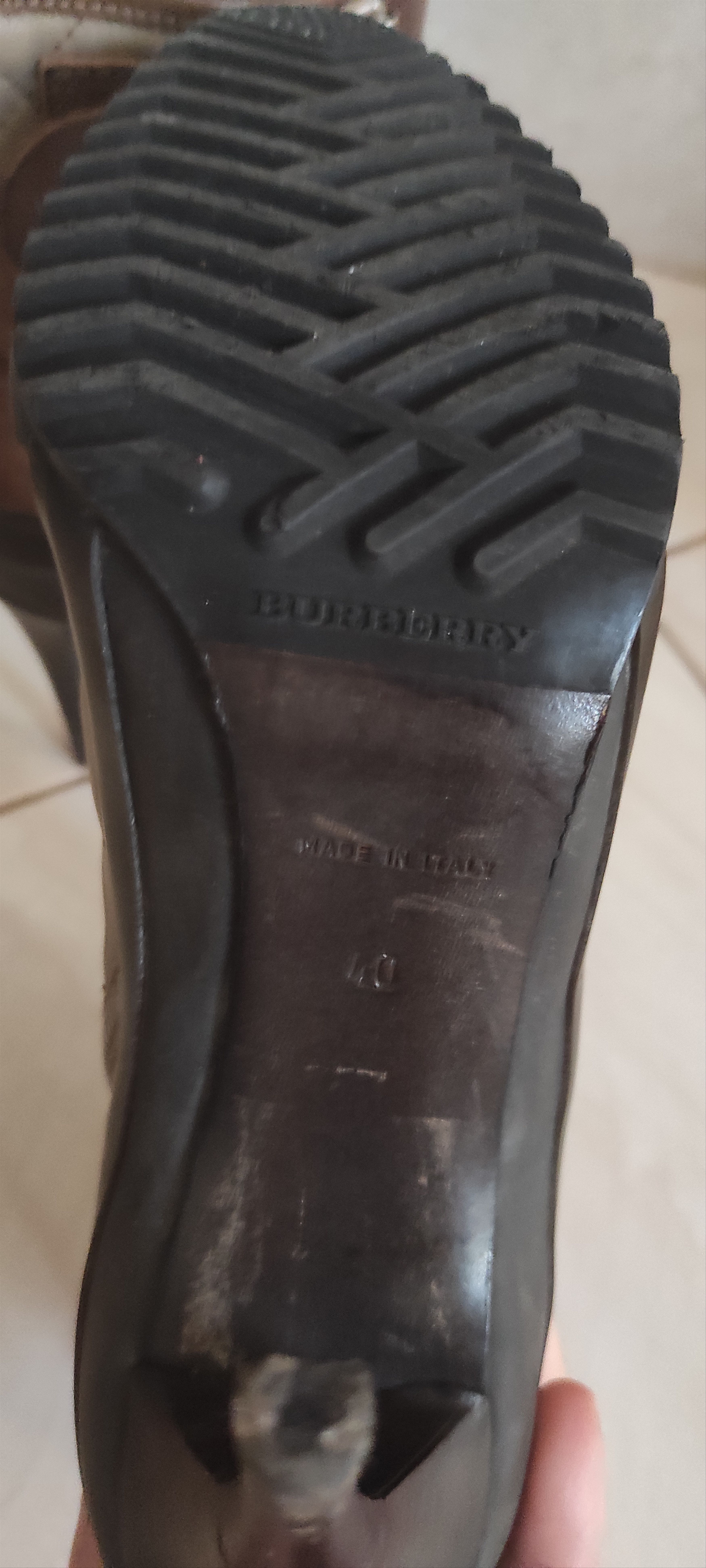 Burberry Burberry Brit Beverley Ankle Bootie Brown Quilted Sz Eur 40 Size US 8.5 / IT 38.5 - 20 Thumbnail