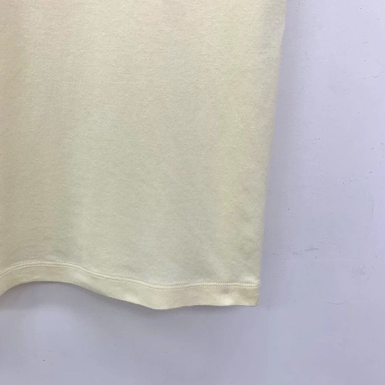 Louis Vuitton Louis Vuitton Crewneck short-sleeve T-shirt in beige logo Size M / US 6-8 / IT 42-44 - 4 Thumbnail
