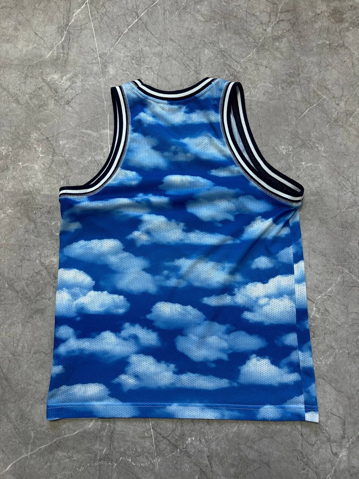 Adidas Adidas Originals T shirt Allover Clouds Vest Basketball S Size US S / EU 44-46 / 1 - 16 Thumbnail