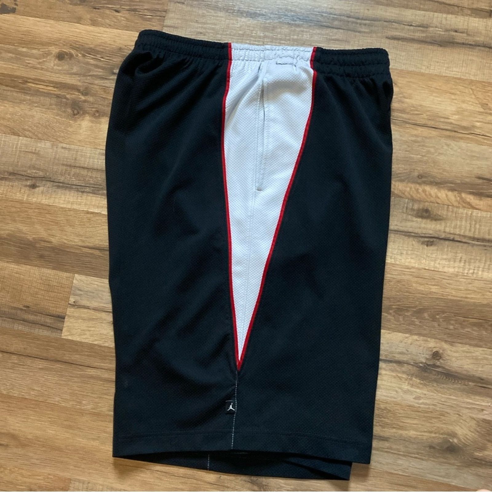 Jordan Brand Y2K Jordan Shorts Size US 31 - 5 Thumbnail