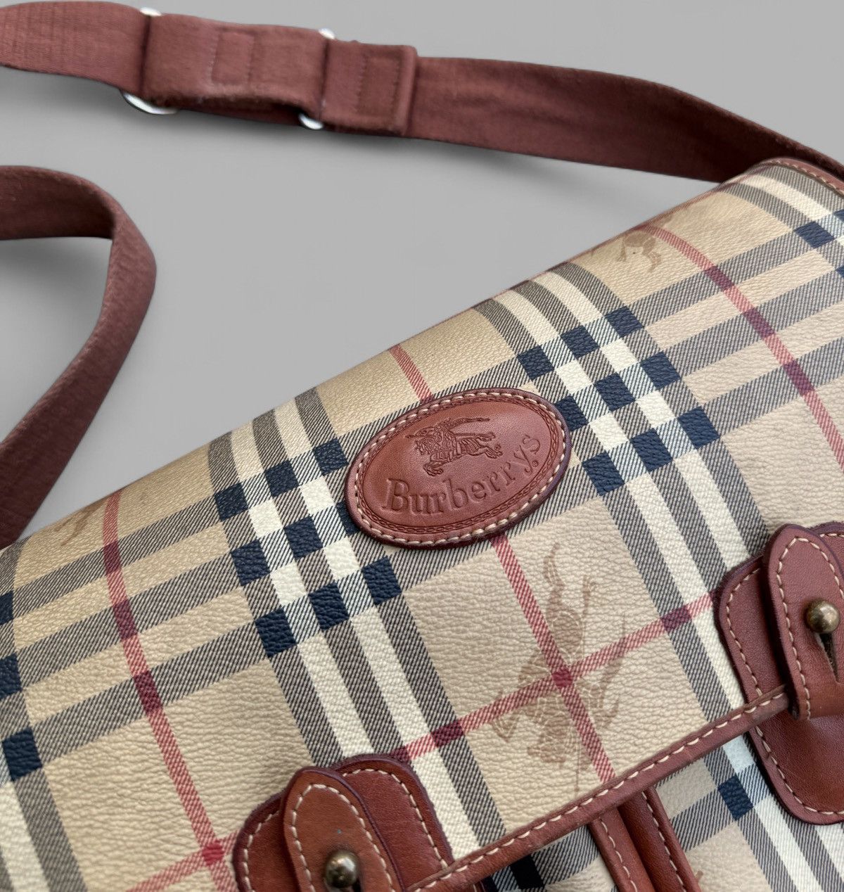 Burberry 80's BURBERRY NOVA CHECK Cargo Pockets Messenger Bag Size ONE SIZE - 16 Thumbnail