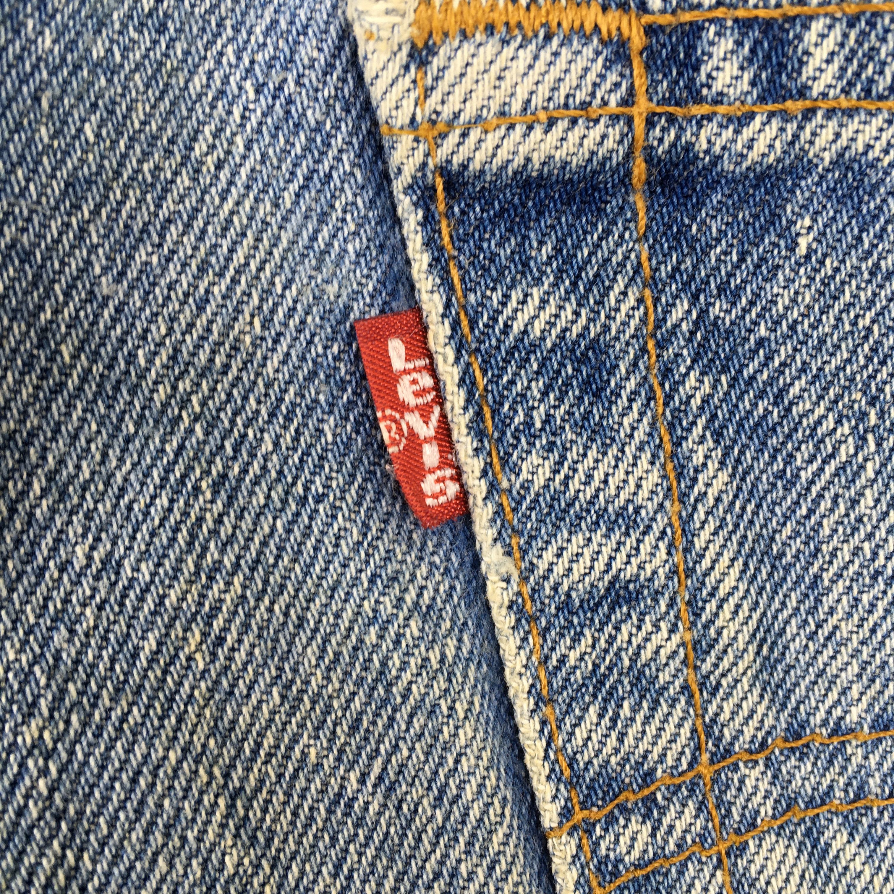 Levi's Size 32x28.5 Vintage 90s Levi's 501 Faded Blue Jeans S1340 Size US 32 / EU 48 - 12 Thumbnail
