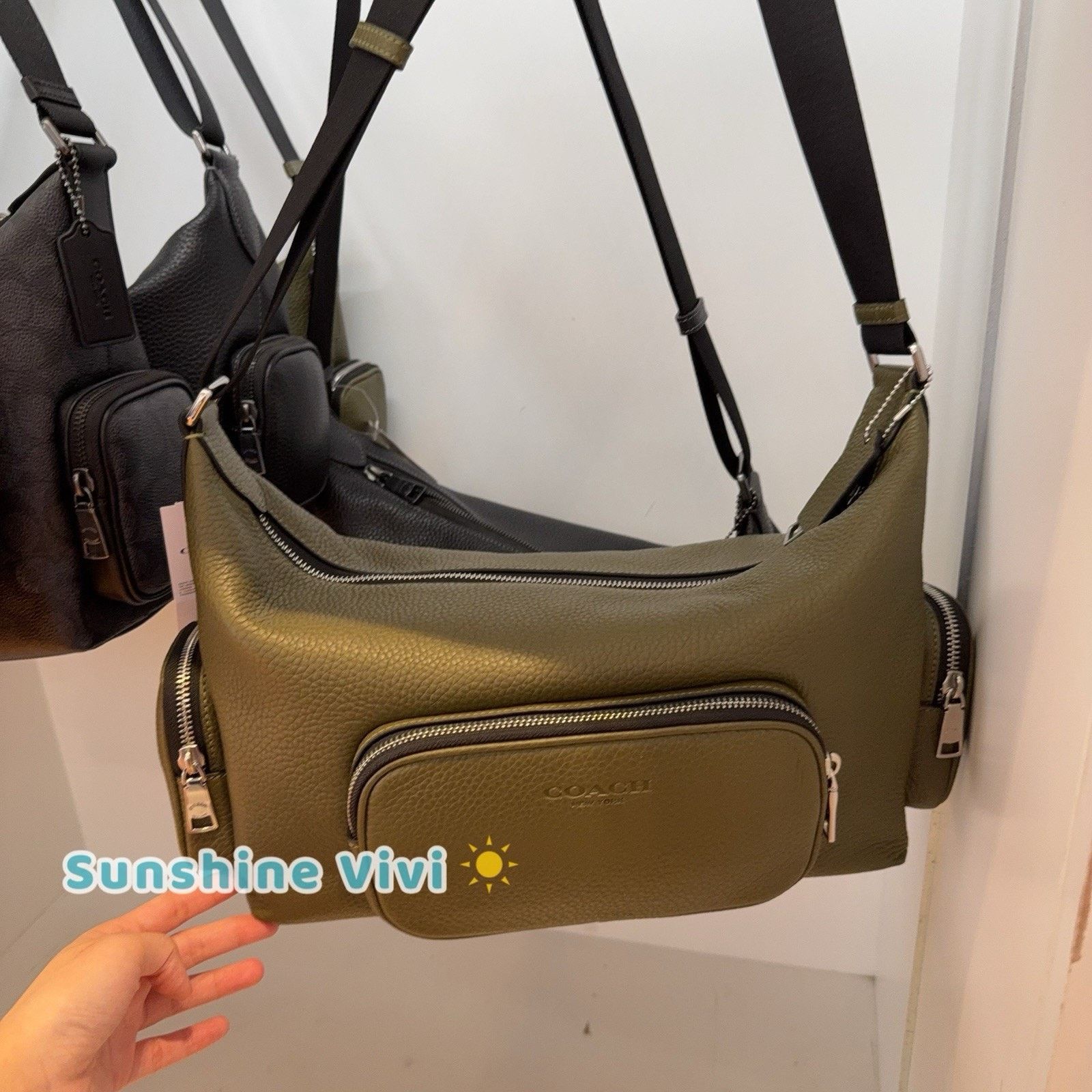 Coach NWT Coach CCG15 Finn Crossbody Bag Pockets Leather Olive Size ONE SIZE - 1 Thumbnail