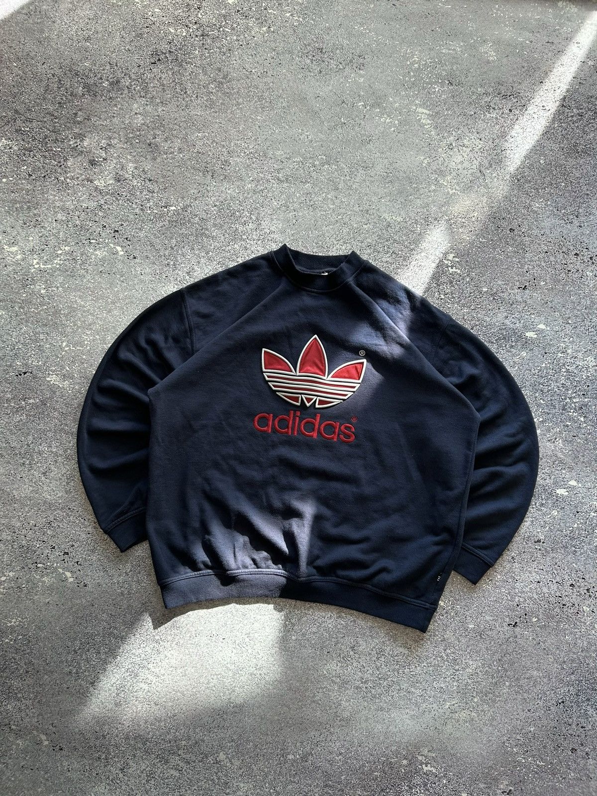 Adidas × Vintage Vintage 90’s Adidas Sweatshirt Crewneck Embroidered Logo Rap Size US XL / EU 56 / 4 - 1 Thumbnail