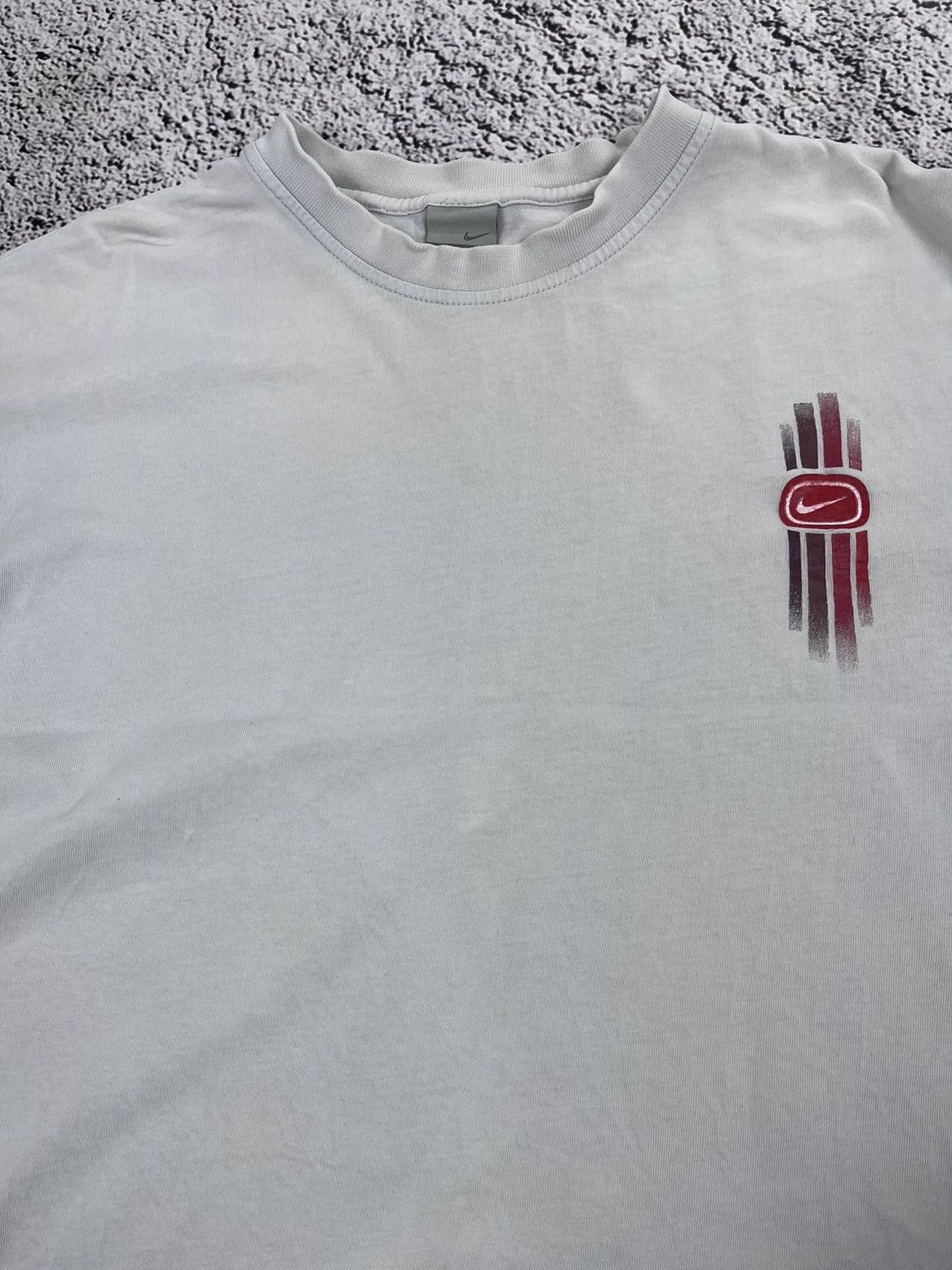 Nike Vintage Nike Logo Tee size XL Size US XL / EU 56 / 4 - 7 Thumbnail