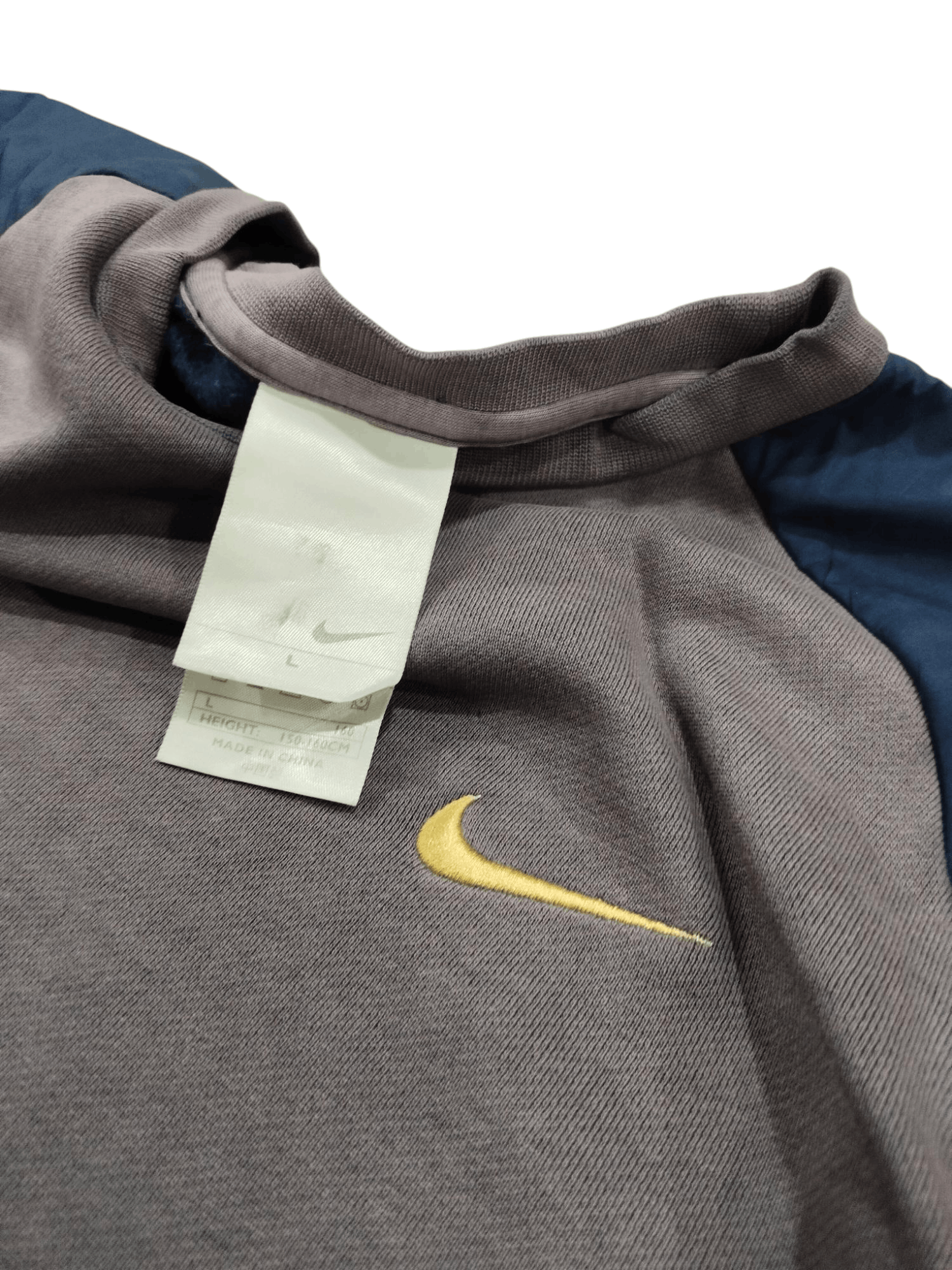 Japanese Brand × Nike Nike Faded Embroidery Logo Sweatshirt Size US L / EU 52-54 / 3 - 3 Thumbnail