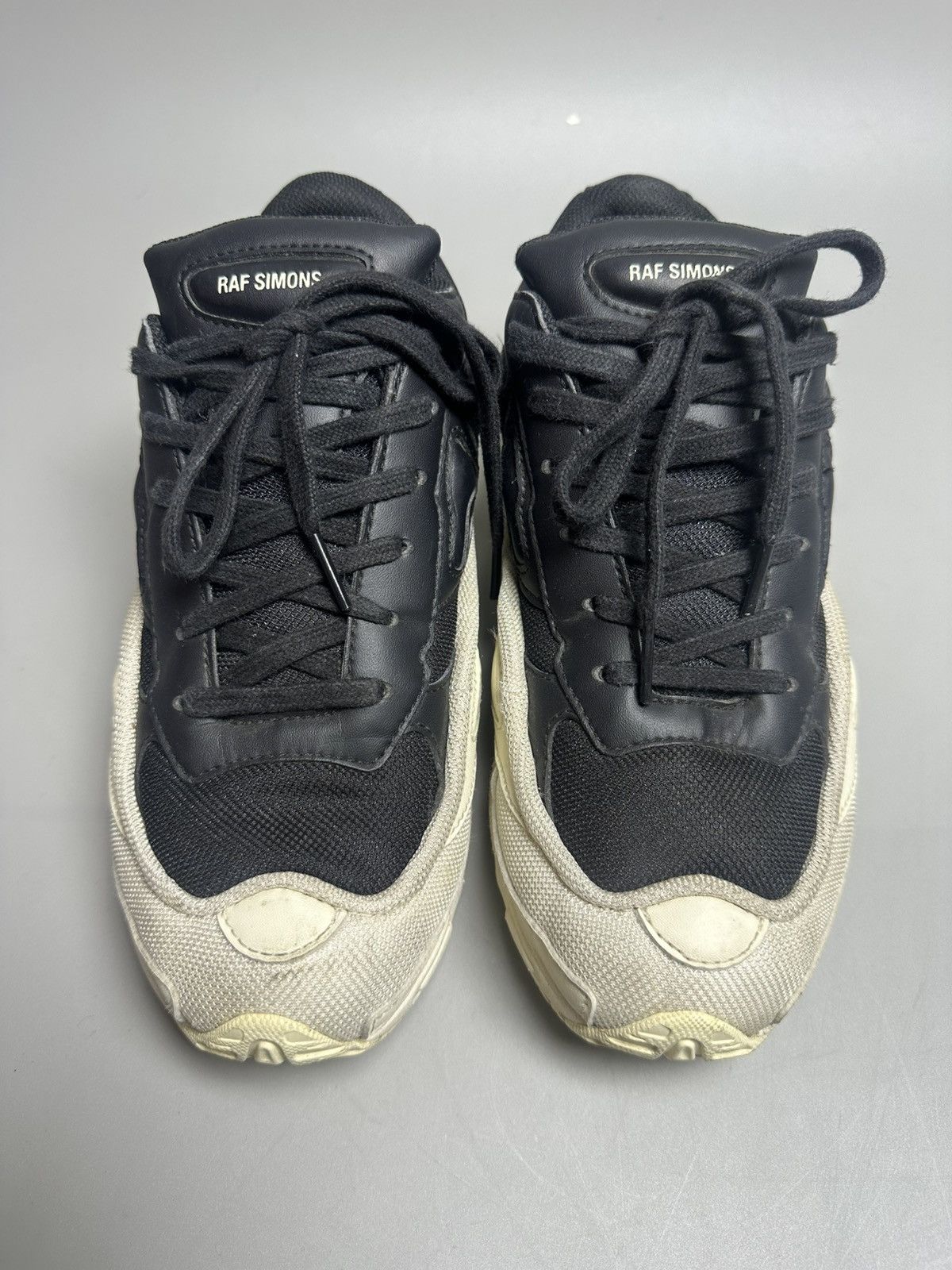 Adidas × Raf Simons ADIDAS — RAF SIMONS OZWEEGO BLACK/WHITE Size US 7 / IT 37 - 5 Thumbnail