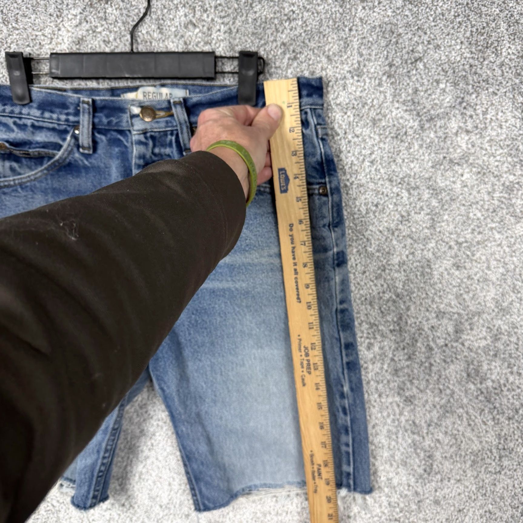 Lee Lee Bermuda Shorts Men 32 Regular Fit Distressed Denim Bermuda Shorts Blue Medium Wash 5-Pocket Design Pocketed Zip Fly Casual Streetwear Size US 32 / EU 48 - 3 Thumbnail