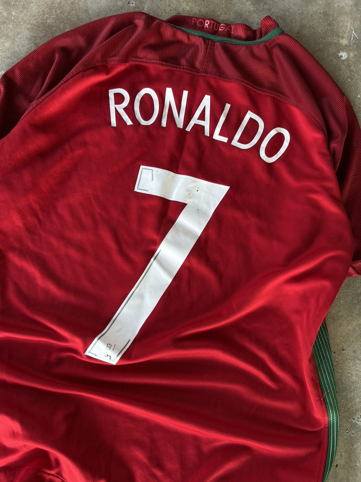 Nike Vintage Nike Ronaldo Portugal 🇵🇹 National Soccer Jersey Kit Size US S / EU 44-46 / 1 - 3 Thumbnail