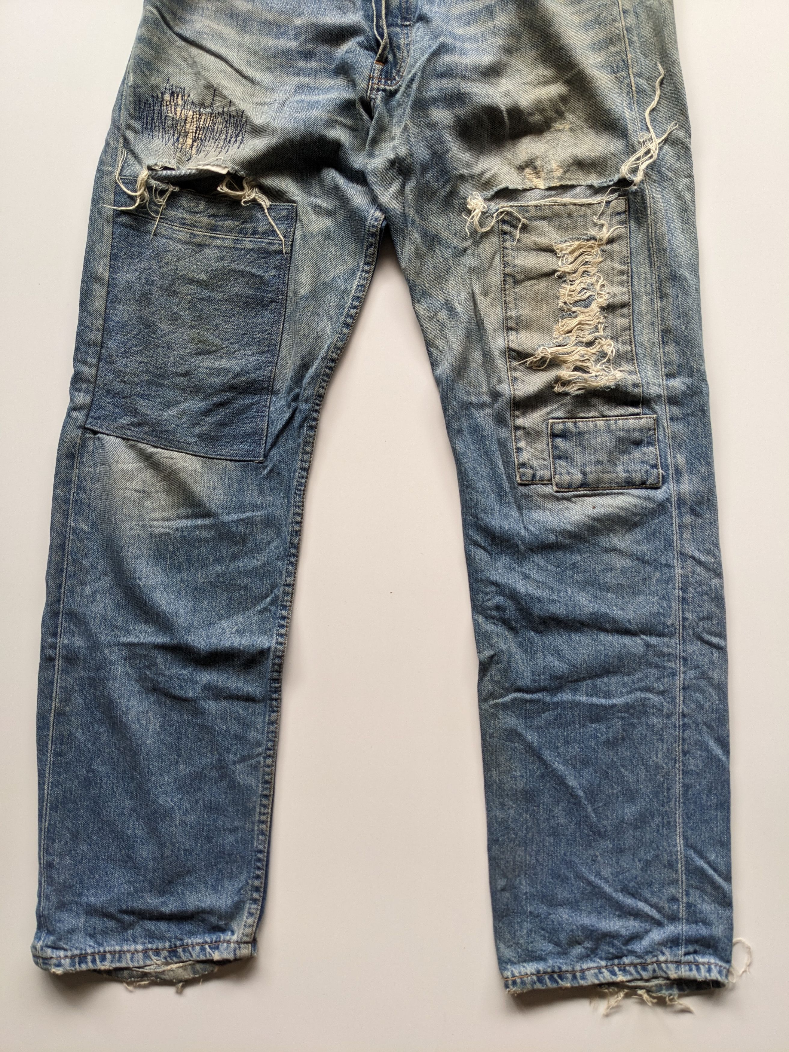 Levi's × Vintage Vintage Levi's 501 distressed patchwork jeans Size US 32 / EU 48 - 4 Thumbnail