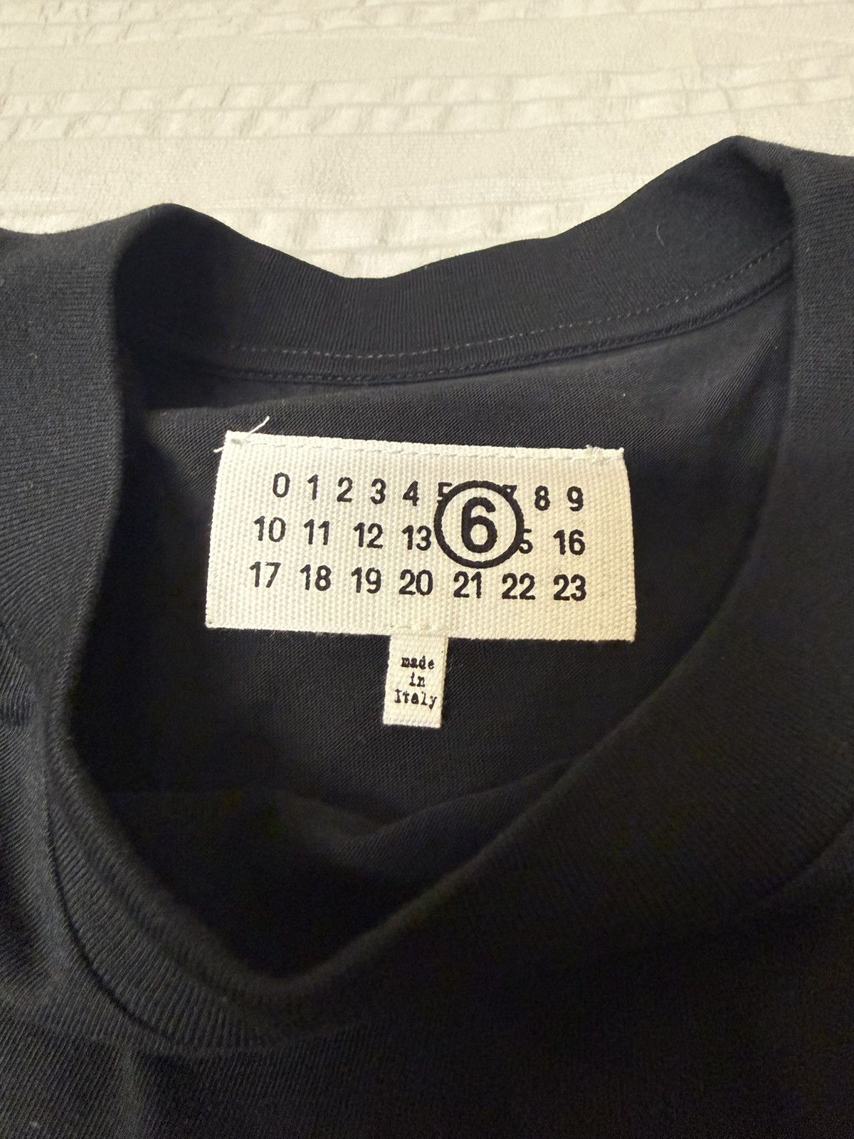 Maison Margiela Mm6 tshirt Size US L / EU 52-54 / 3 - 4 Thumbnail