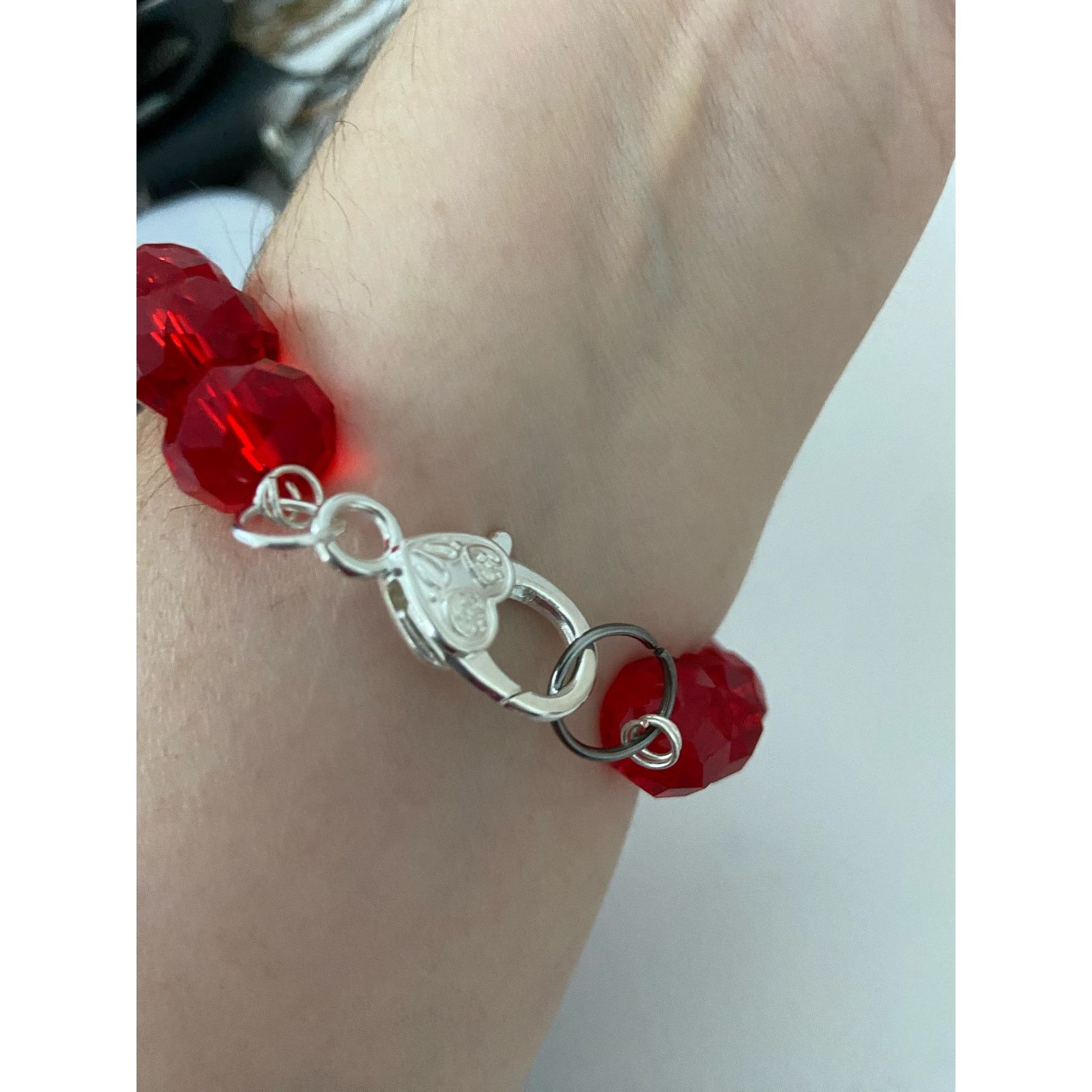 Handmade red glass bead bracelet Size ONE SIZE - 2 Thumbnail