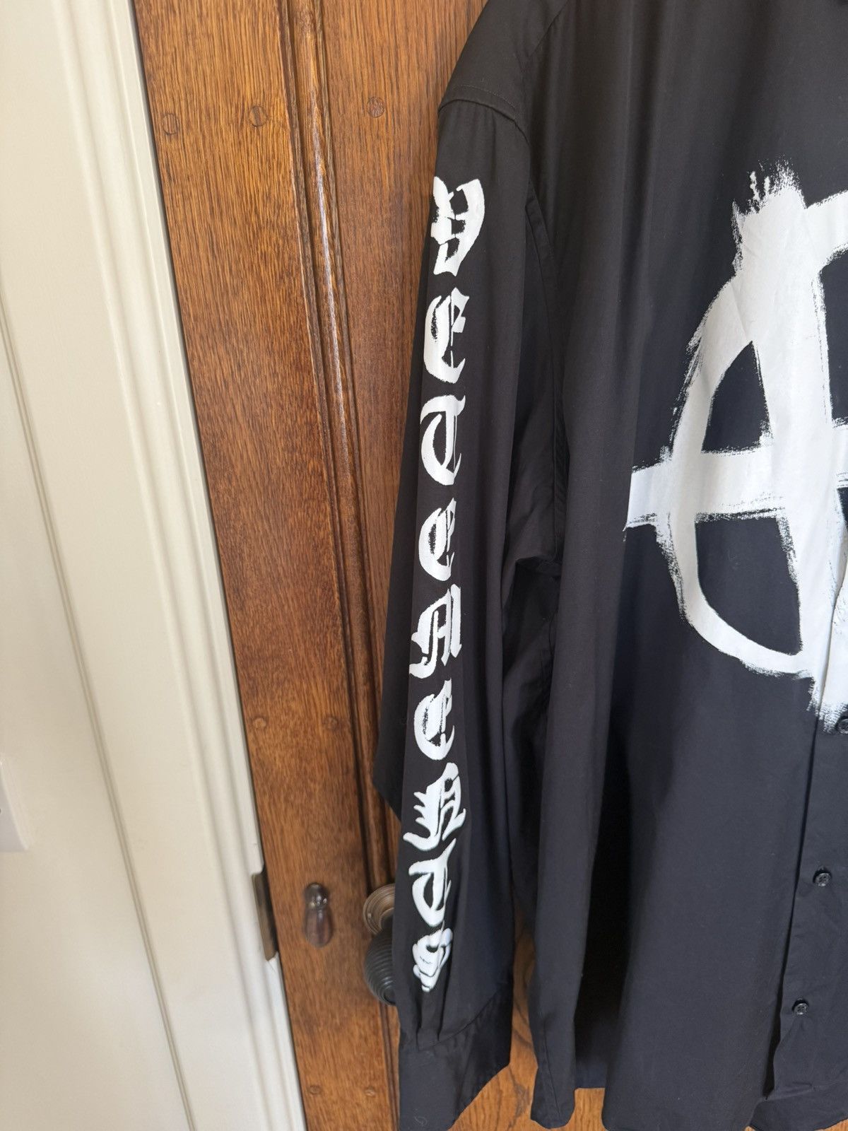 Vetements Vetements double anarchy oversized logo black white shirt Size US S / EU 44-46 / 1 - 12 Thumbnail