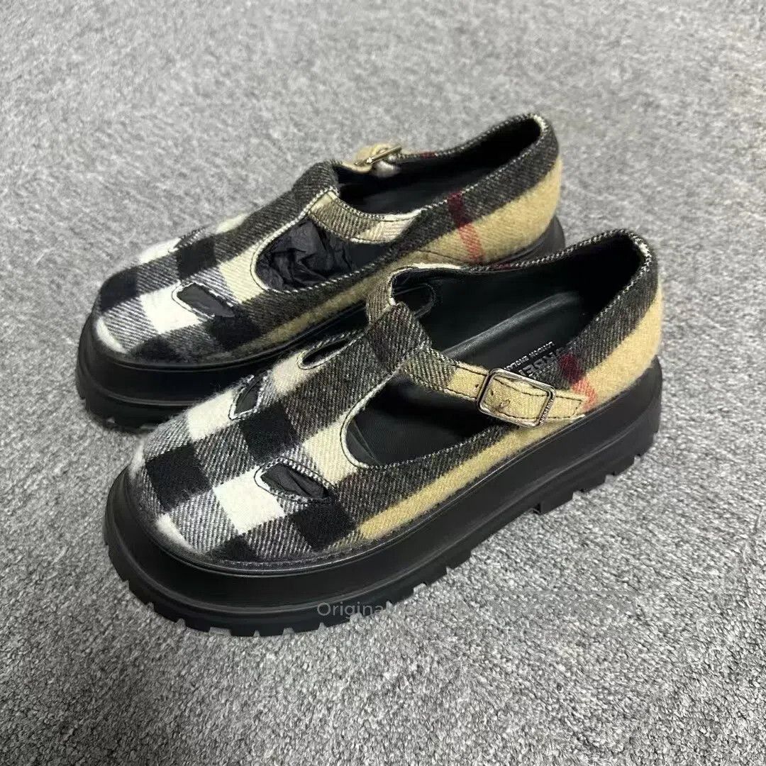 Burberry Burberry Black exclusive logo pattern stand collar long-sl Size US 7.5 / IT 37.5 - 2 Thumbnail