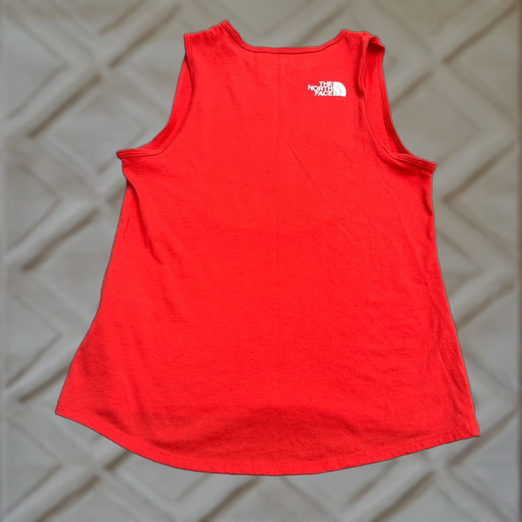 The North Face The North Face Active Tank Top Women XS Red Graphic Round Neck Muscle Tee Casual Sleeveless Size XS / US 0-2 / IT 36-38 - 1 Thumbnail