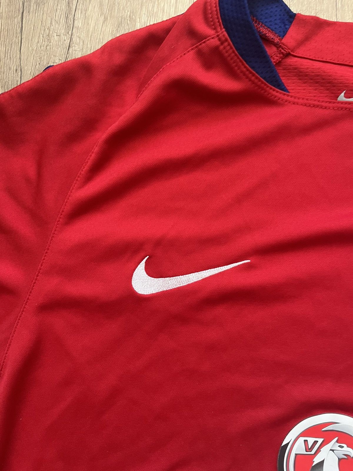 Nike ENGLAND 2016 2017 TRAINING SOCCER JERSEY NIKE Size US M / EU 48-50 / 2 - 4 Thumbnail