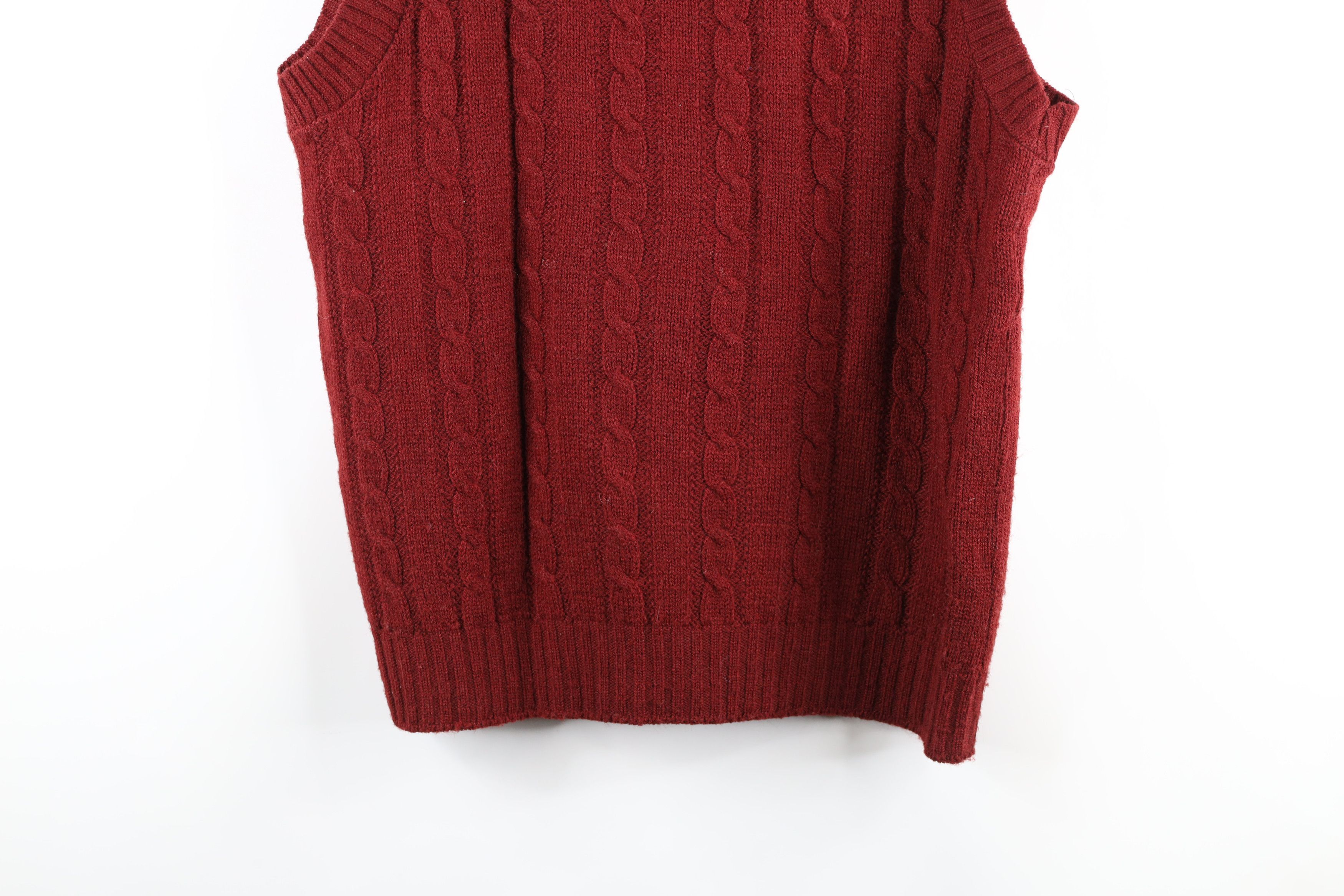 Vintage Vintage 60s 70s Streetwear Knit V-Neck Sweater Vest Red USA Size US L / EU 52-54 / 3 - 8 Thumbnail