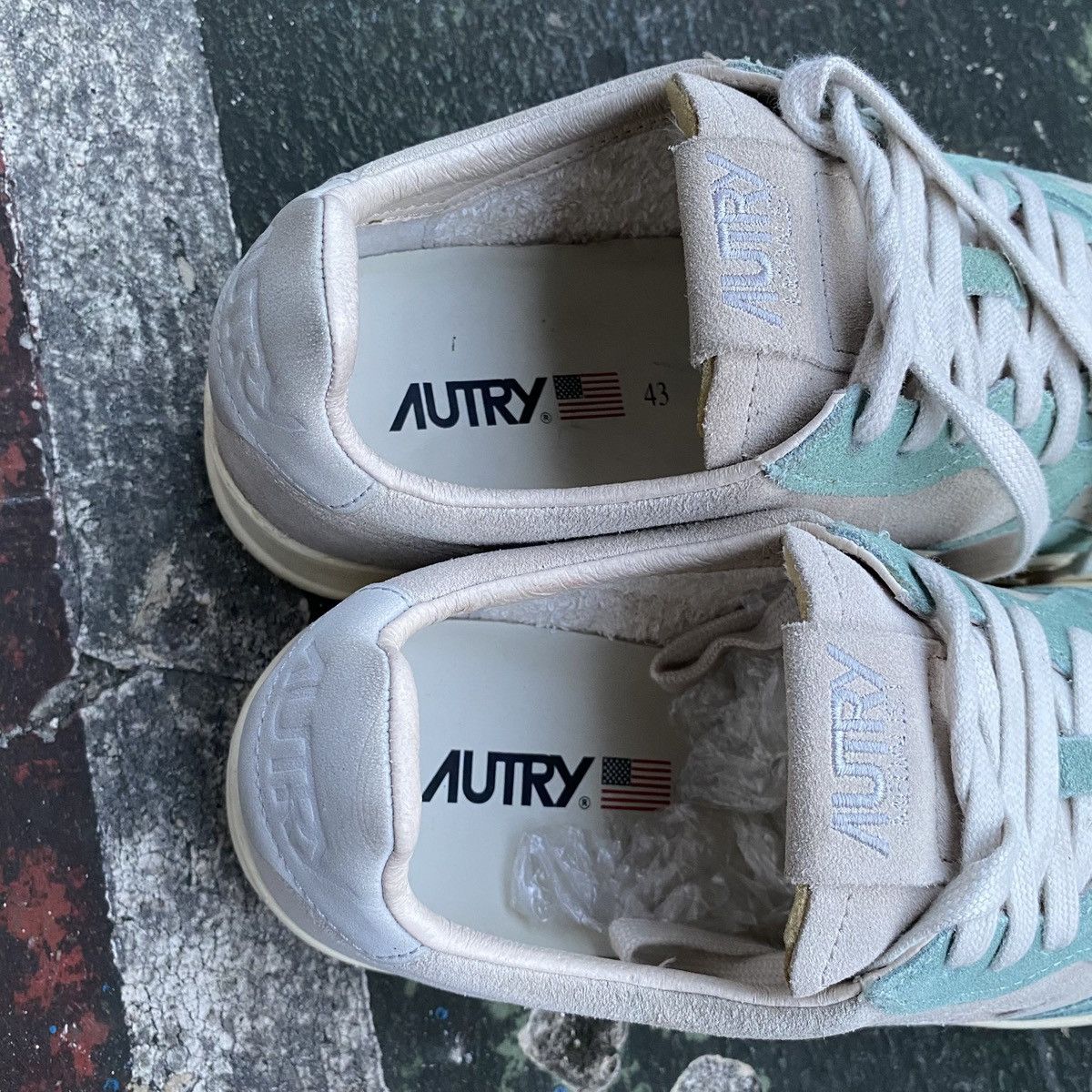 AUTRY AUTRY medalist low suede light blue Size US 10 / EU 43 - 6 Thumbnail