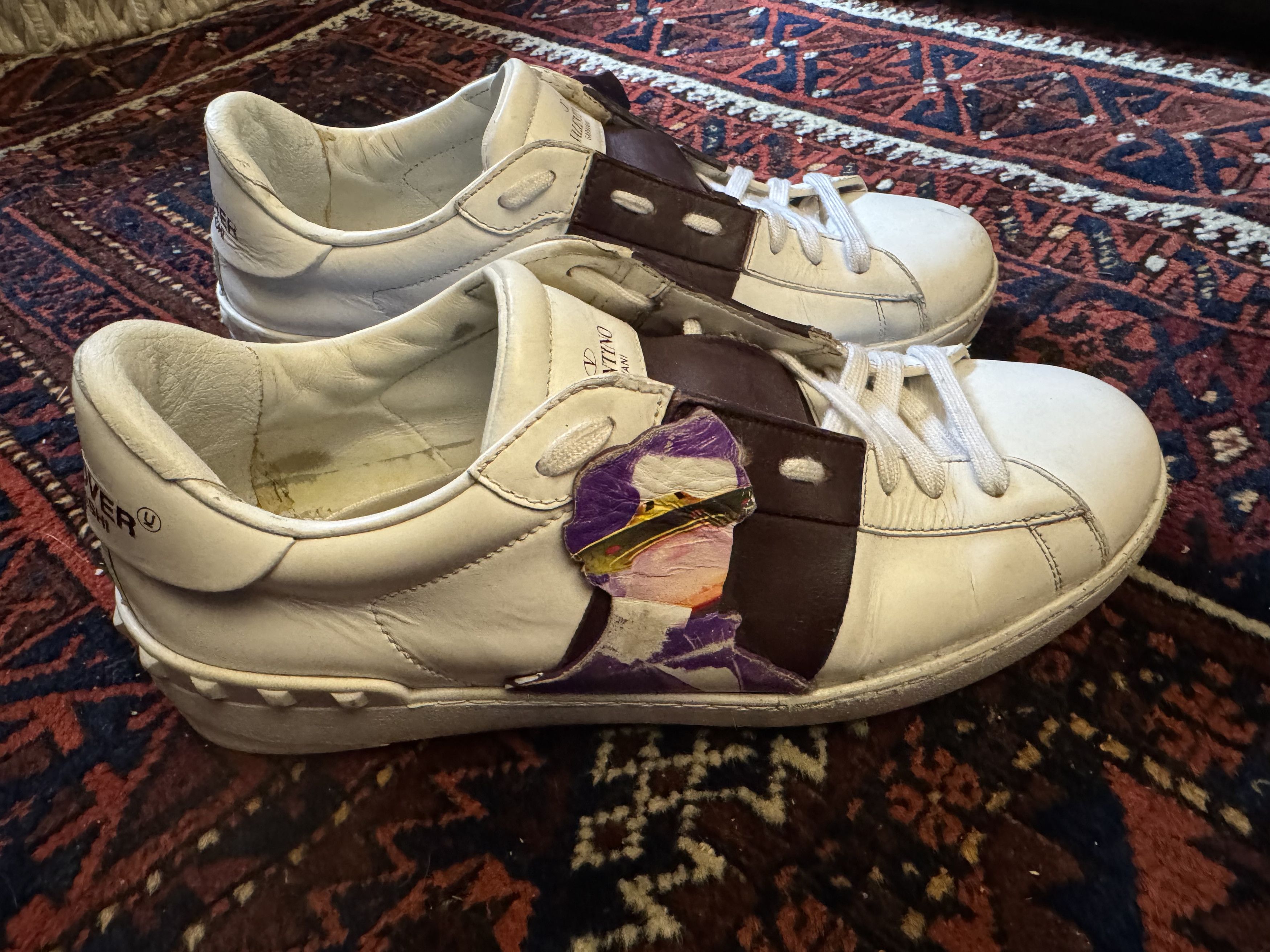 Giovanni Valentino Valentino Garavani White Sneakers Valentino Garavani Size US 11 / EU 44 - 2 Thumbnail