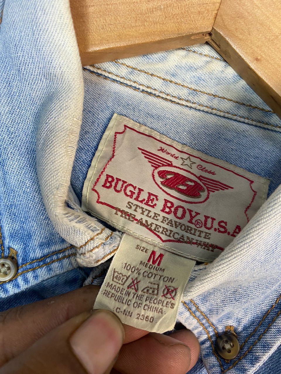 Bugle Boy Vintage bugle boy distressed denim button up shirt Size US L / EU 52-54 / 3 - 7 Thumbnail