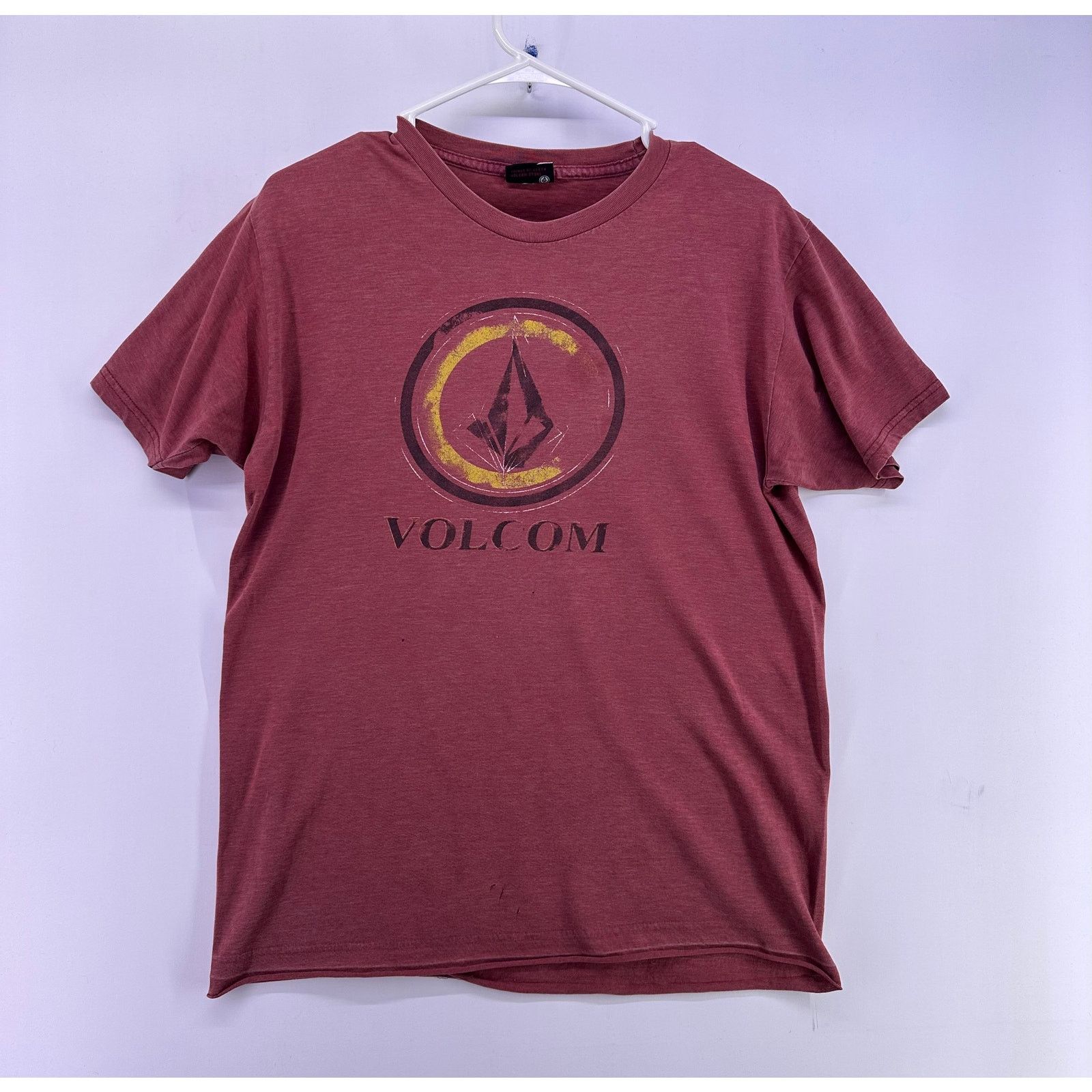 Volcom Vintage Volcom Salmon With Big Print on theFront Size Medium Size US M / EU 48-50 / 2 - 1 Thumbnail