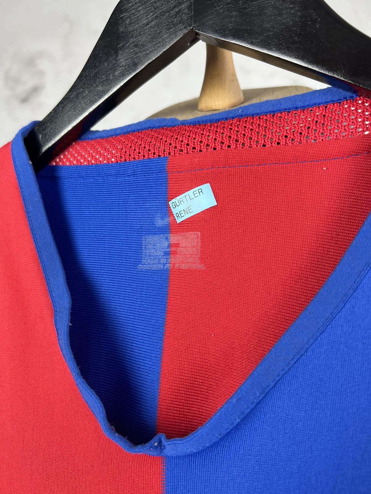 Vintage Vintage Basel Toyota 2002 Jersey Shirt Size L - XL Size US L / EU 52-54 / 3 - 6 Thumbnail