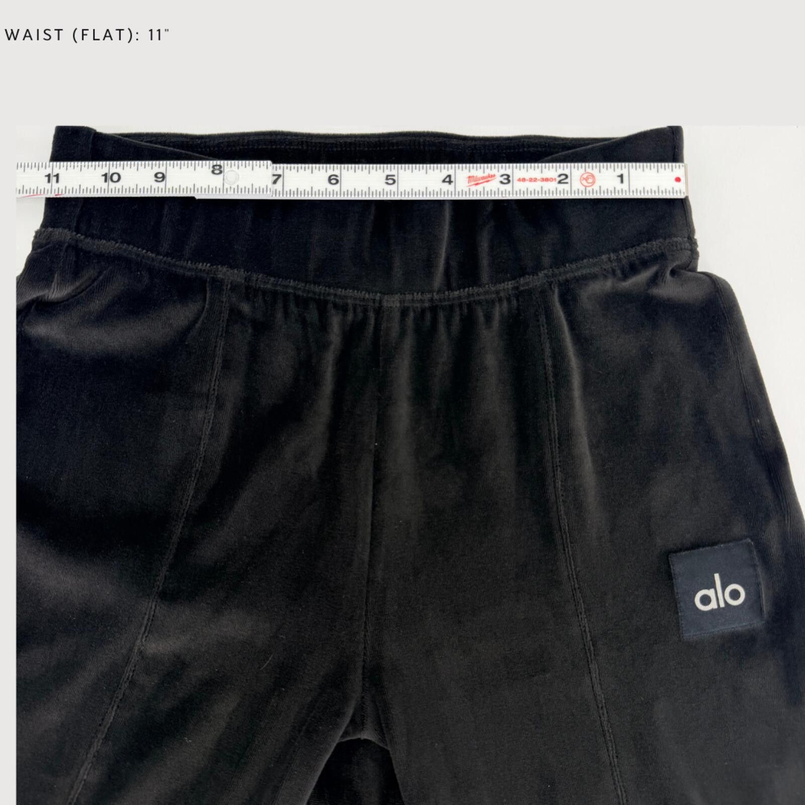 Other Alo Yoga Velour Flare Pants Black XS Size 26" / US 2 / IT 38 - 5 Thumbnail