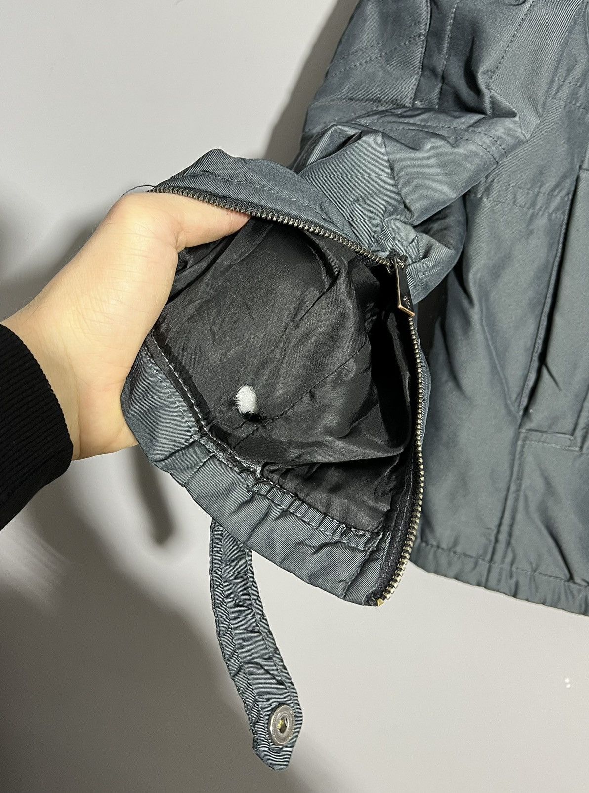 Versace × Versace Jeans Couture × Vintage Vintage Versace Jeans Couture Nylon Jacket Size US M / EU 48-50 / 2 - 4 Thumbnail