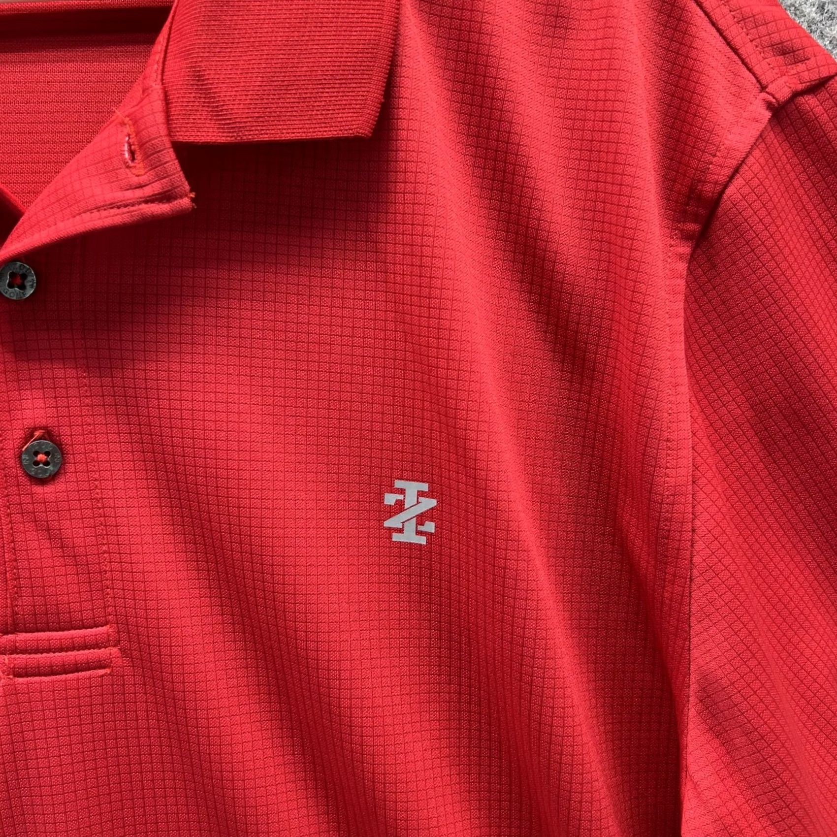Izod Izod Polo Shirt Men XL Red Athletic Fit Polyester Golf Shirt LS Solid Pattern 46 Chest Club Sport Casual Size US XL / EU 56 / 4 - 4 Thumbnail